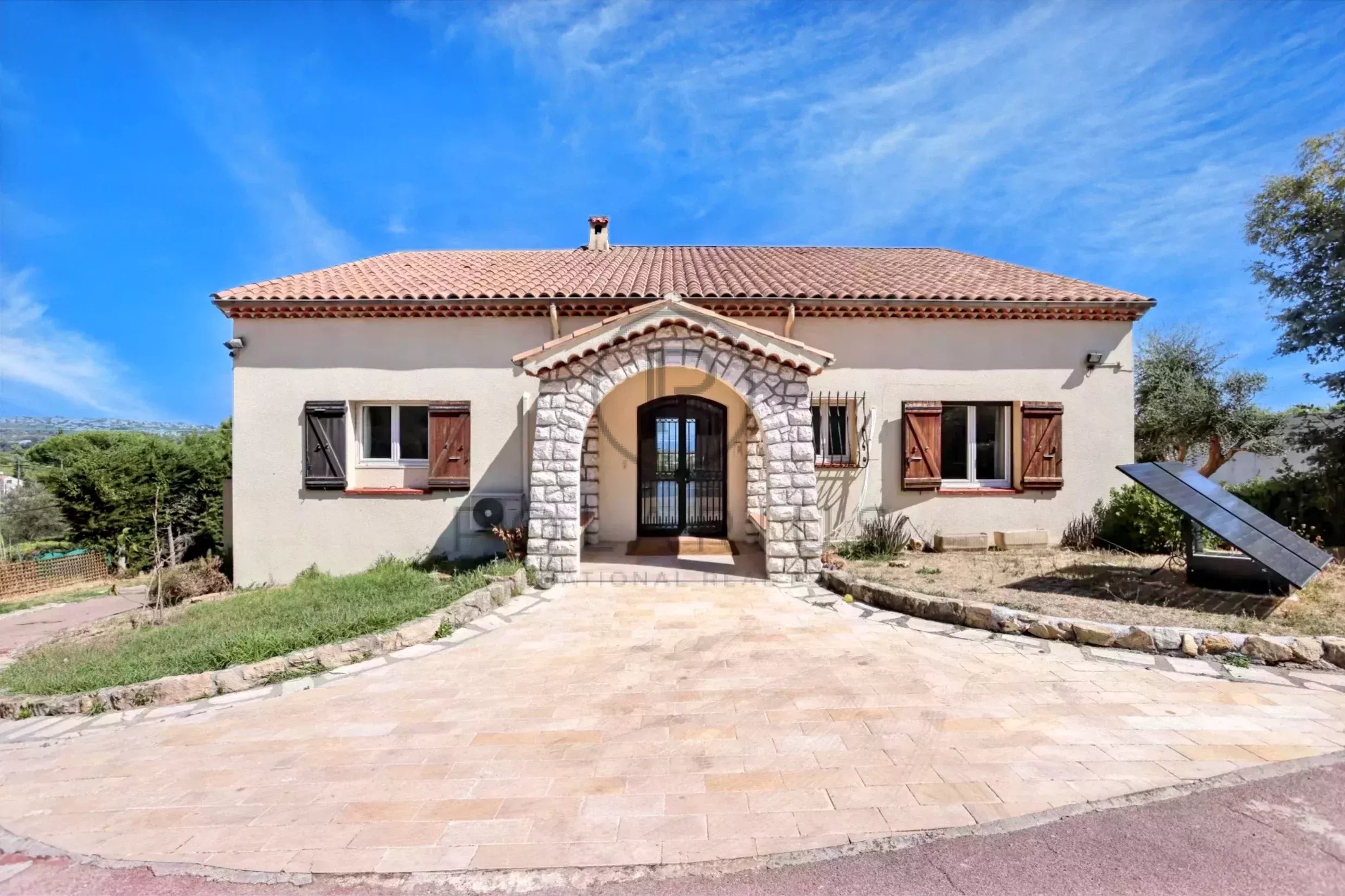 6 Bed, 5 Bath, HouseFor Sale, Antibes, Alpes-Maritimes