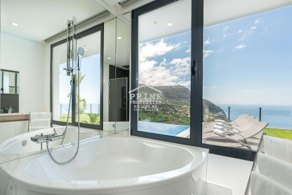 3 Bed, 4 Bath, HouseFor Sale, Calheta, Ilha da Madeira, 9370-032