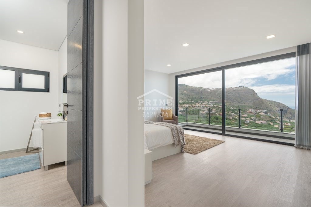3 Bed, 4 Bath, HouseFor Sale, Calheta, Ilha da Madeira, 9370-032