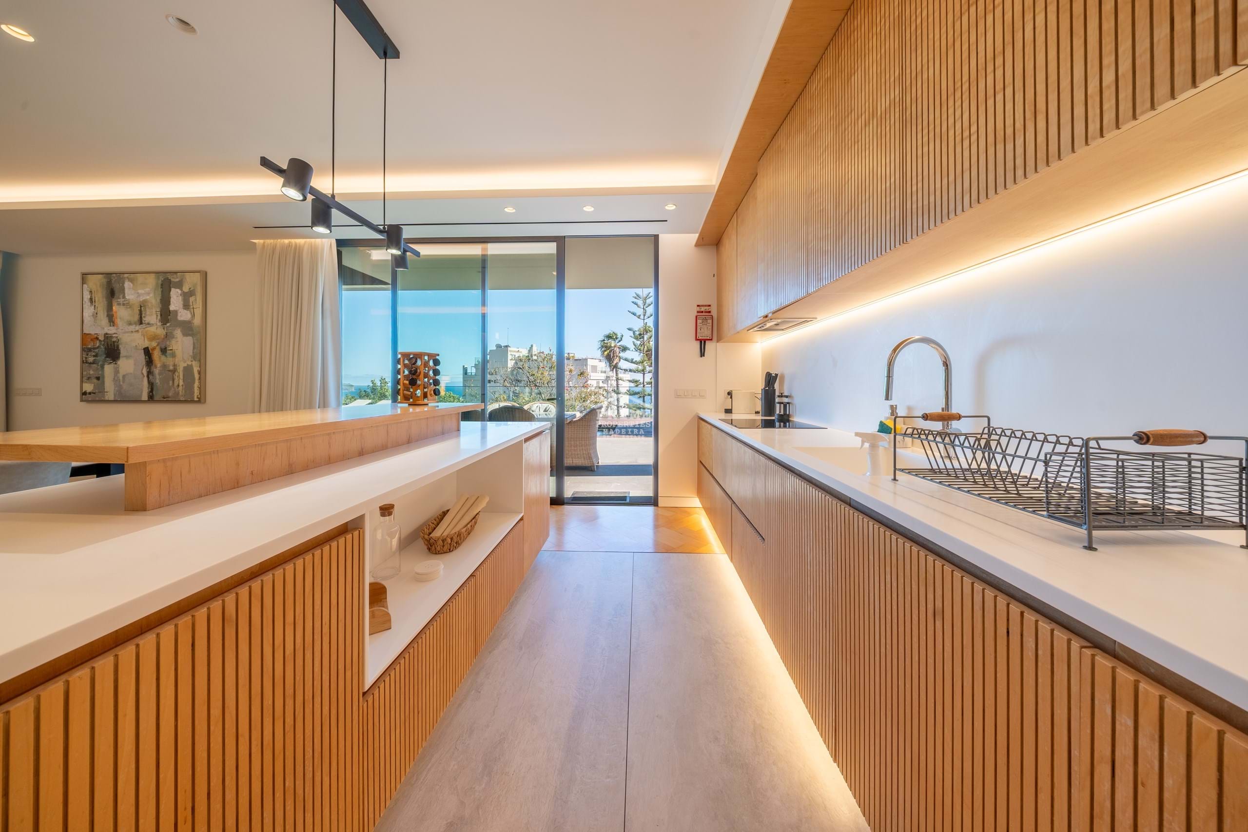 4 Bed, 5 Bath, HouseFor Sale, Funchal, Ilha da Madeira, 9000-099