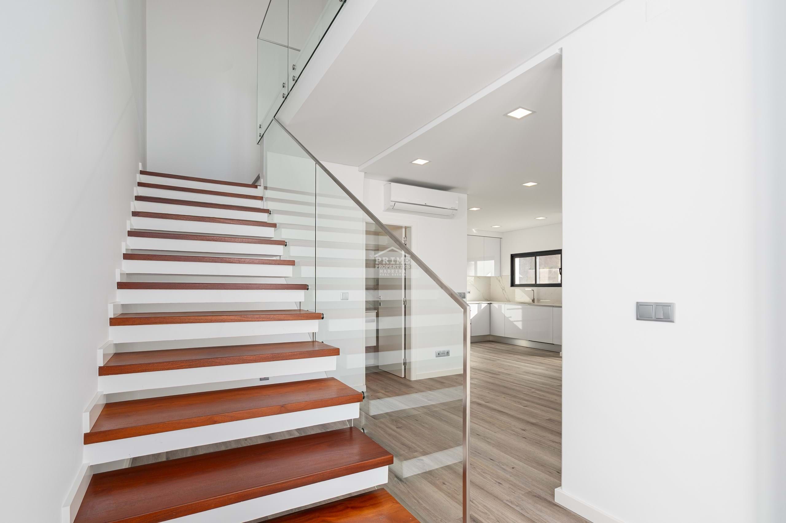 3 Bed, 3 Bath, HouseFor Sale, Funchal, Ilha da Madeira, 9050-091