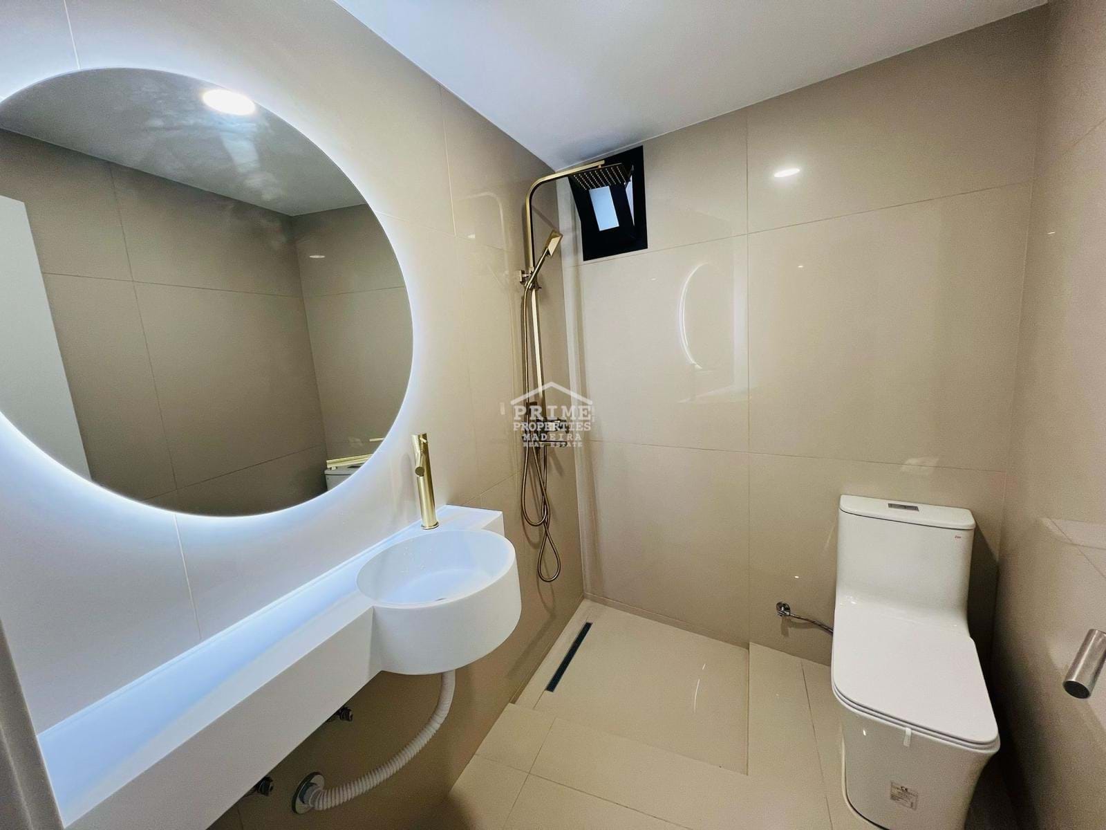 2 Bed, 2 Bath, HouseFor Sale, Funchal, Ilha da Madeira, 9000-215