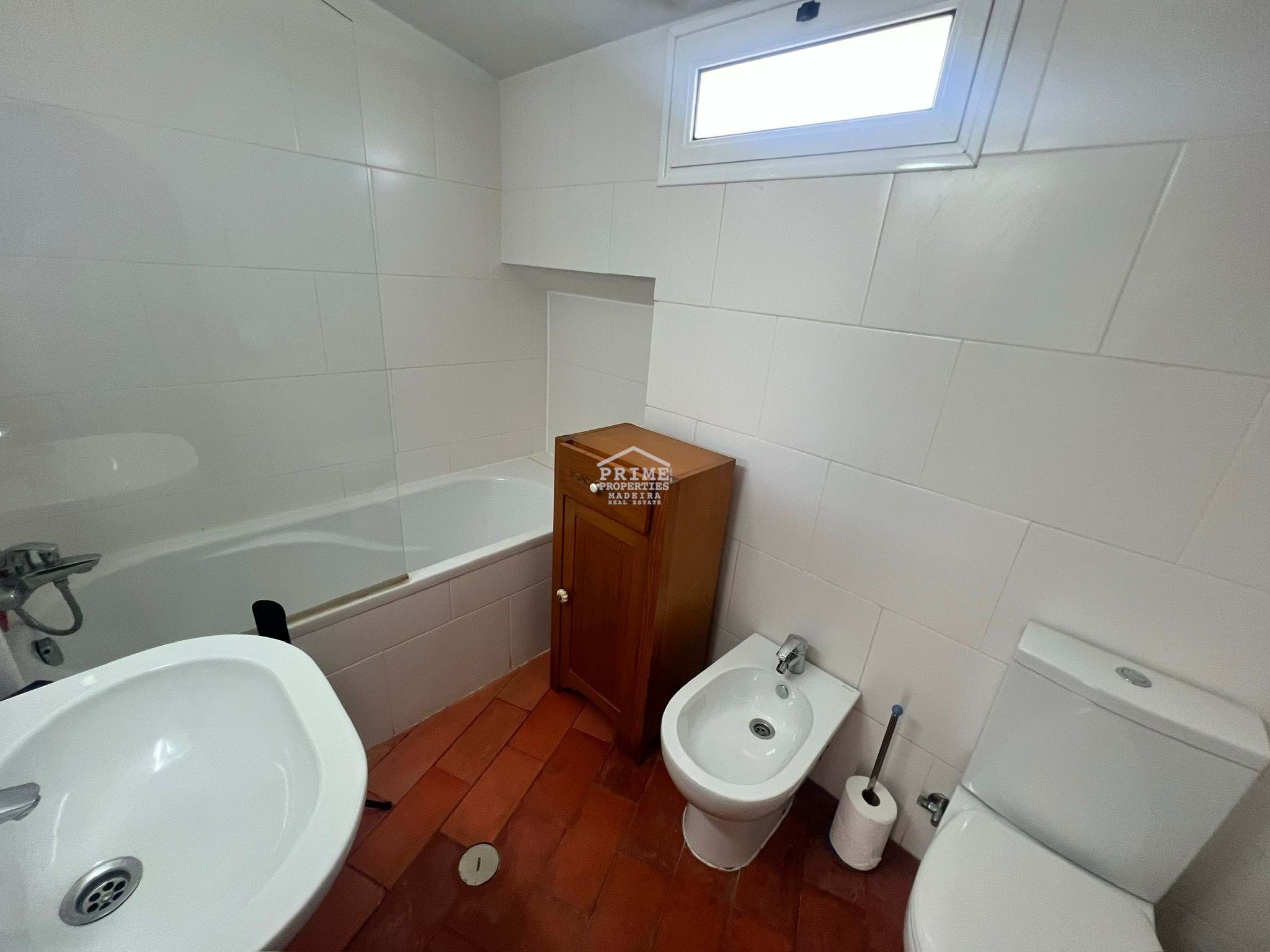 6 Bed, 5 Bath, HouseFor Sale, Santa Cruz, Ilha da Madeira, 9125-025