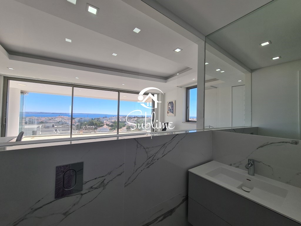 4 Bed, 4 Bath, ApartmentFor Sale, Lagos, Faro, 8600-545