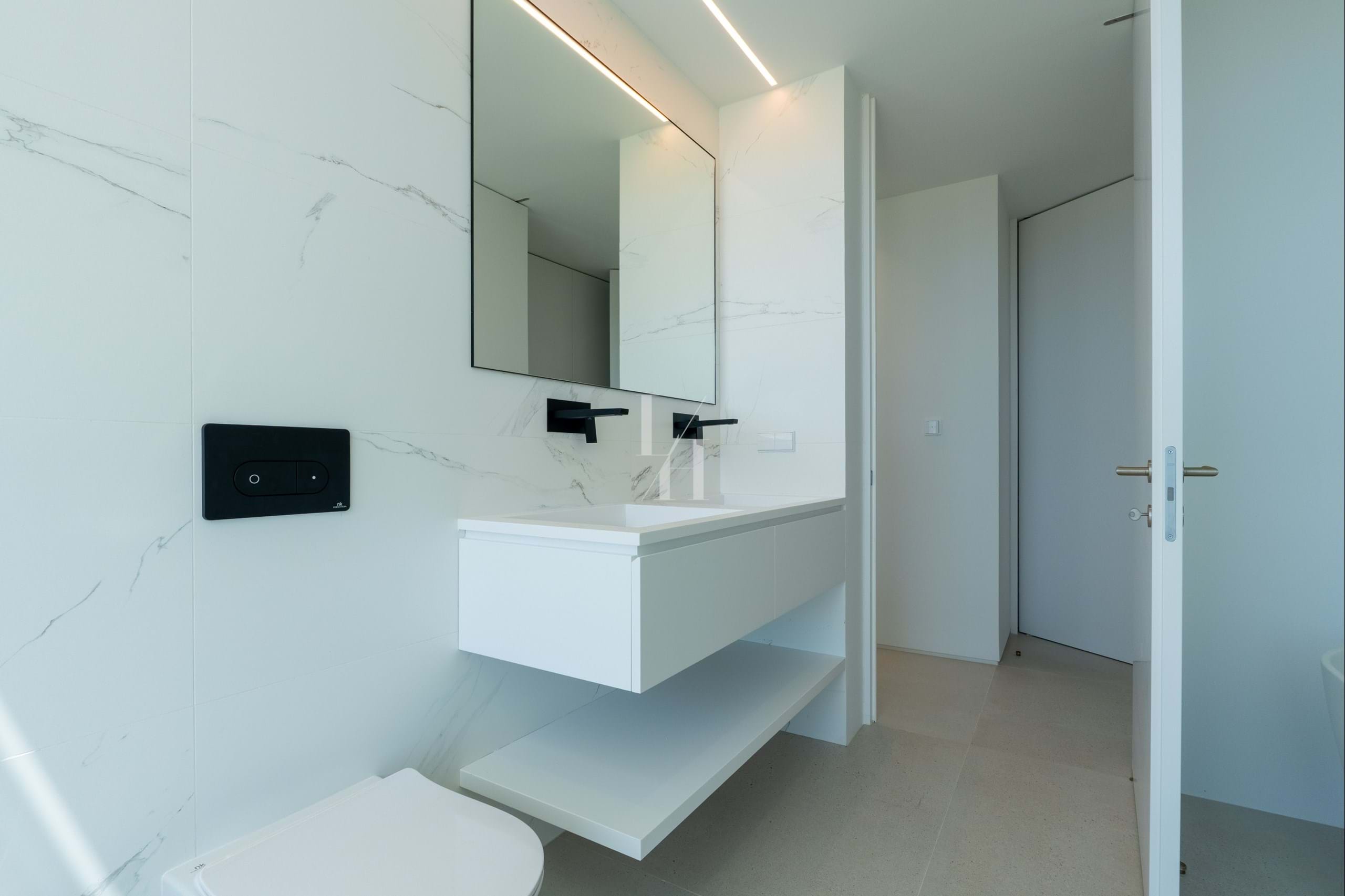 3 Bed, 3 Bath, ApartmentFor Sale, Loulé, Faro, 8125-507