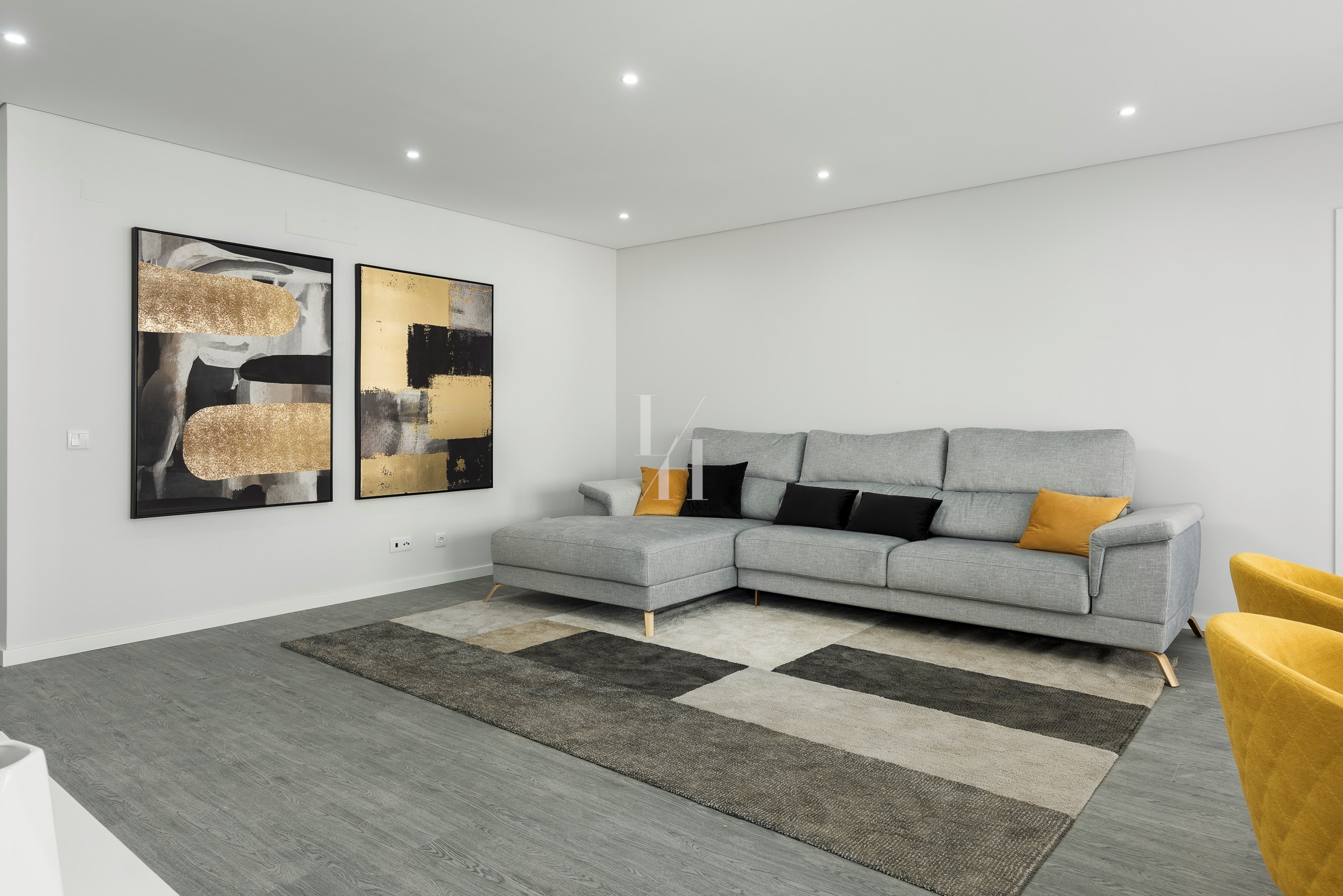 4 Bed, 3 Bath, ApartmentFor Sale, Olhão, Faro, 8700-203