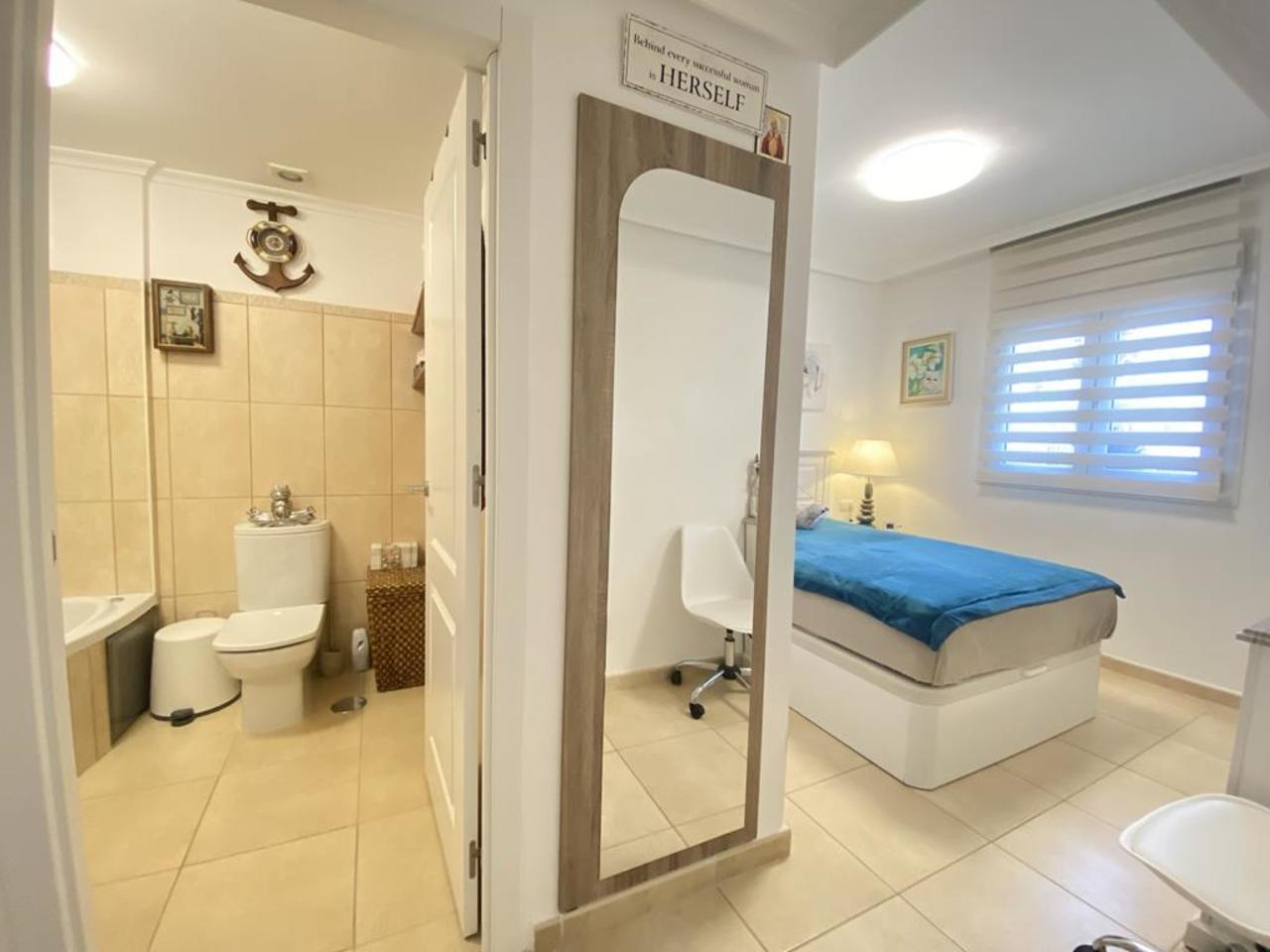 3 Bed, 2 Bath, ApartmentFor Sale, Altaona Golf and Country Village, Murcia