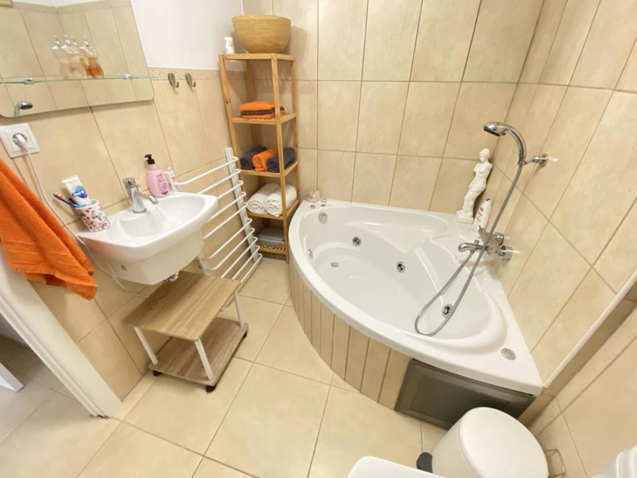 3 Bed, 2 Bath, ApartmentFor Sale, Altaona Golf and Country Village, Murcia