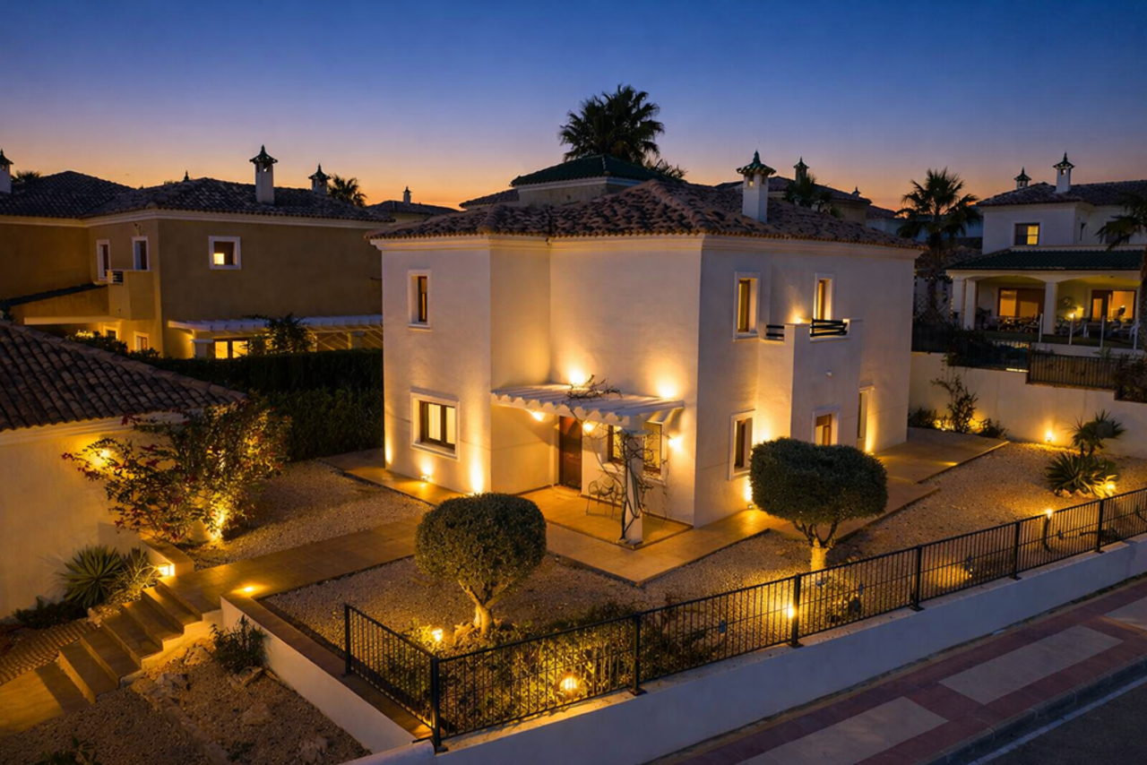 4 Bed, 4 Bath, HouseFor Sale, Altaona Golf and Country Village, Murcia