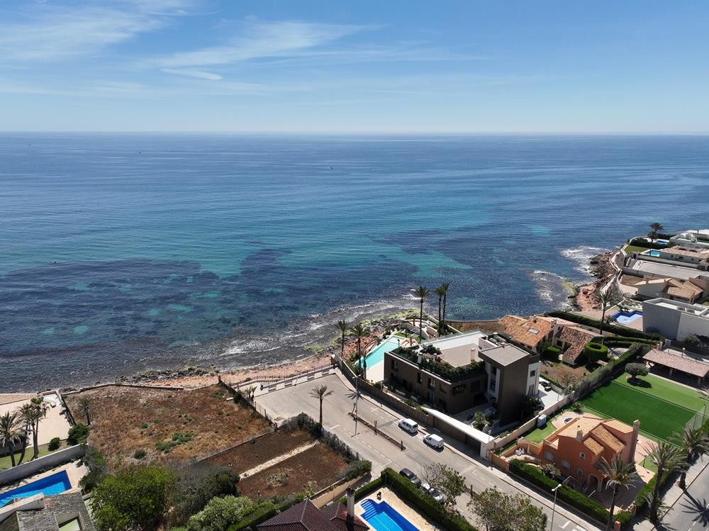 8 Bed, 4 Bath, HouseFor Sale, Cabo Roig, Alicante