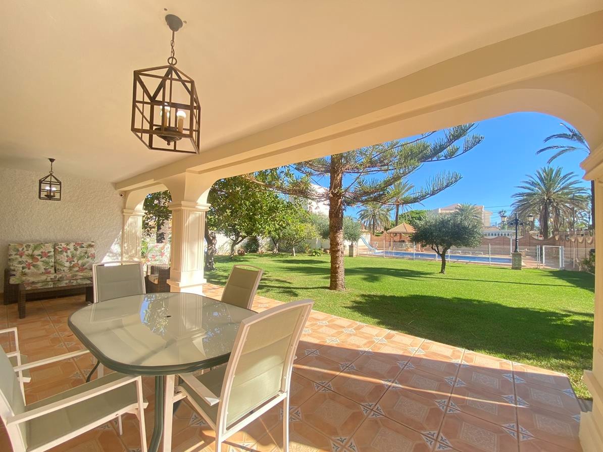 8 Bed, 4 Bath, HouseFor Sale, Cabo Roig, Alicante