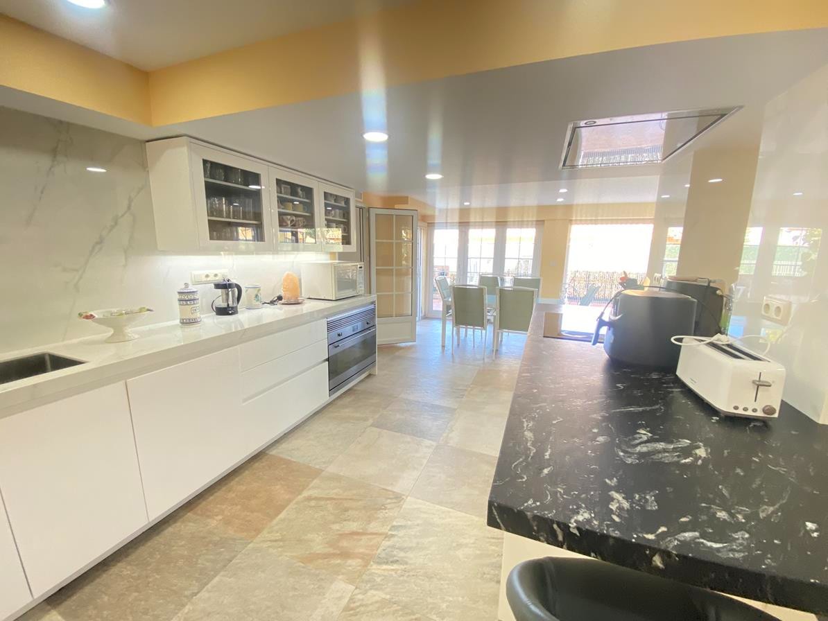 8 Bed, 4 Bath, HouseFor Sale, Cabo Roig, Alicante