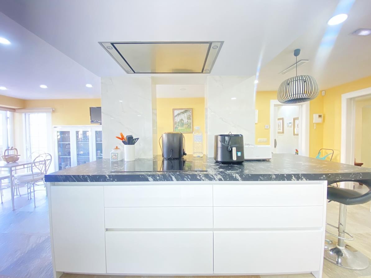 8 Bed, 4 Bath, HouseFor Sale, Cabo Roig, Alicante