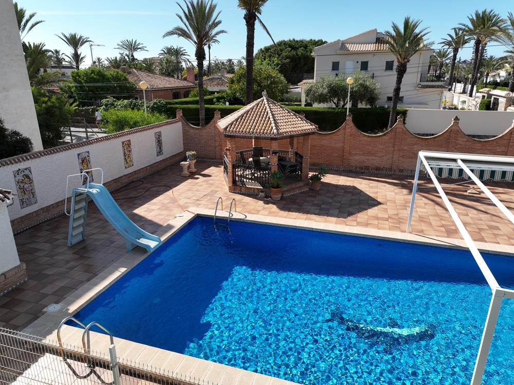 8 Bed, 4 Bath, HouseFor Sale, Cabo Roig, Alicante