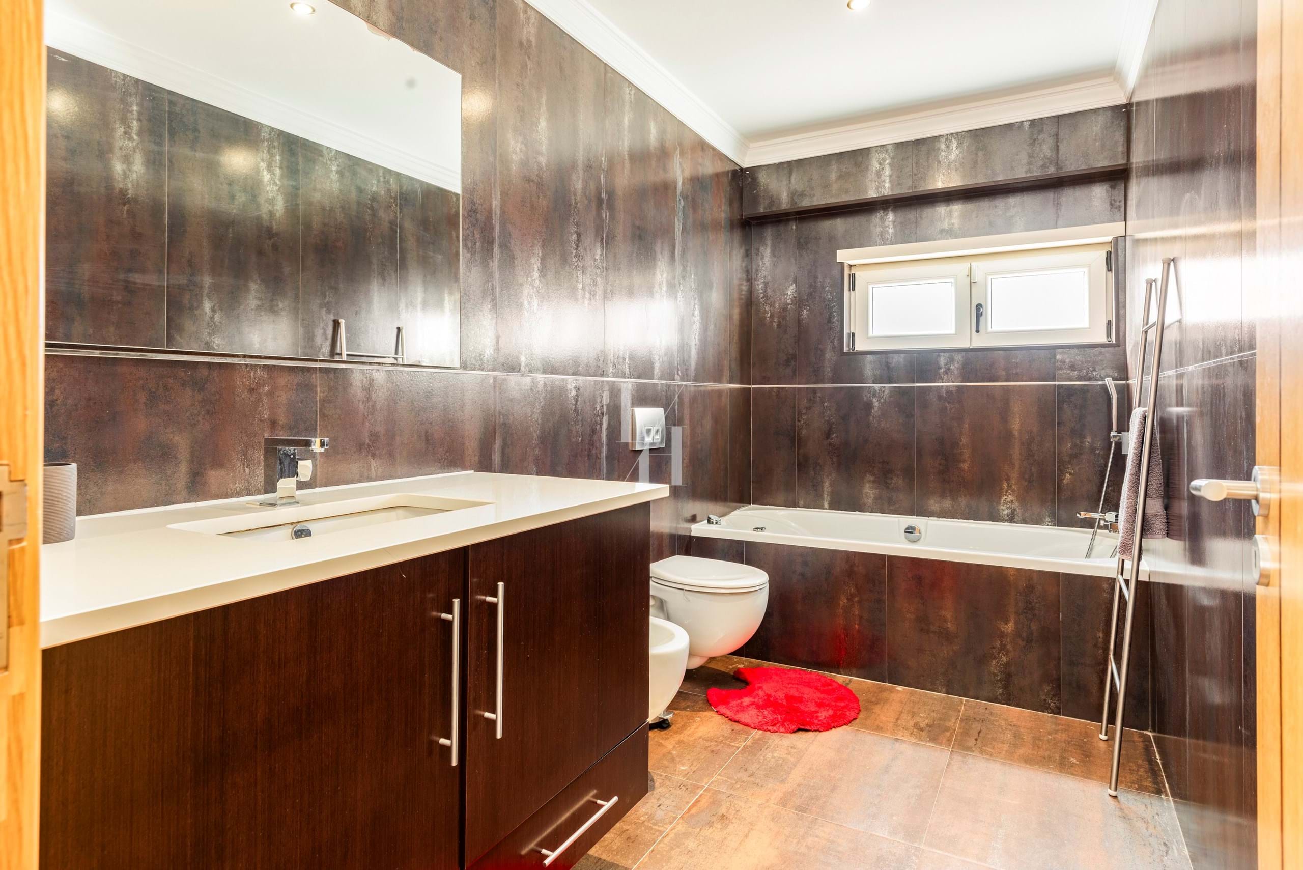 4 Bed, 4 Bath, HouseFor Sale, Albufeira, Faro, 8200-918