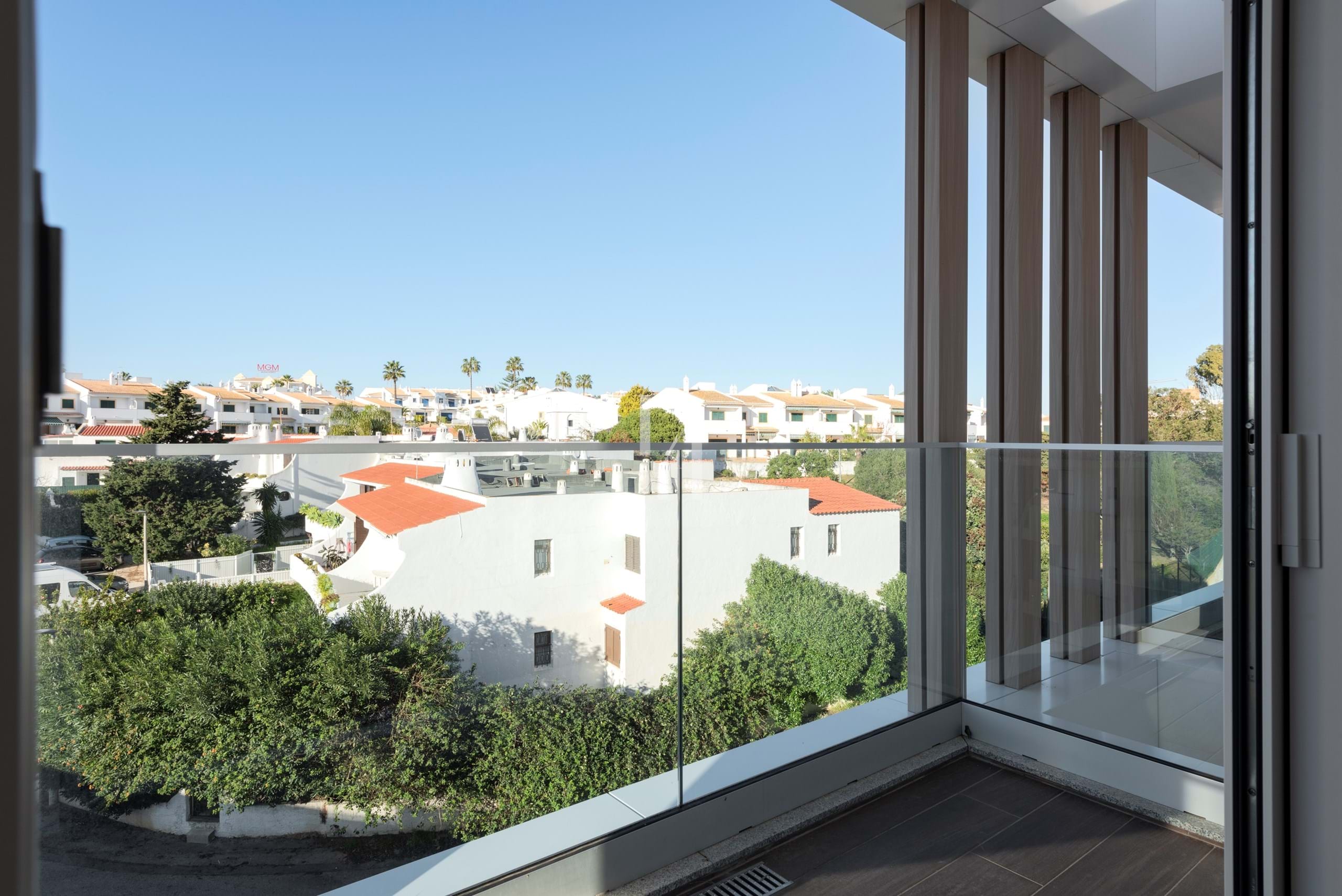 3 Bed, 2 Bath, ApartmentFor Sale, Albufeira, Faro, 8200-110