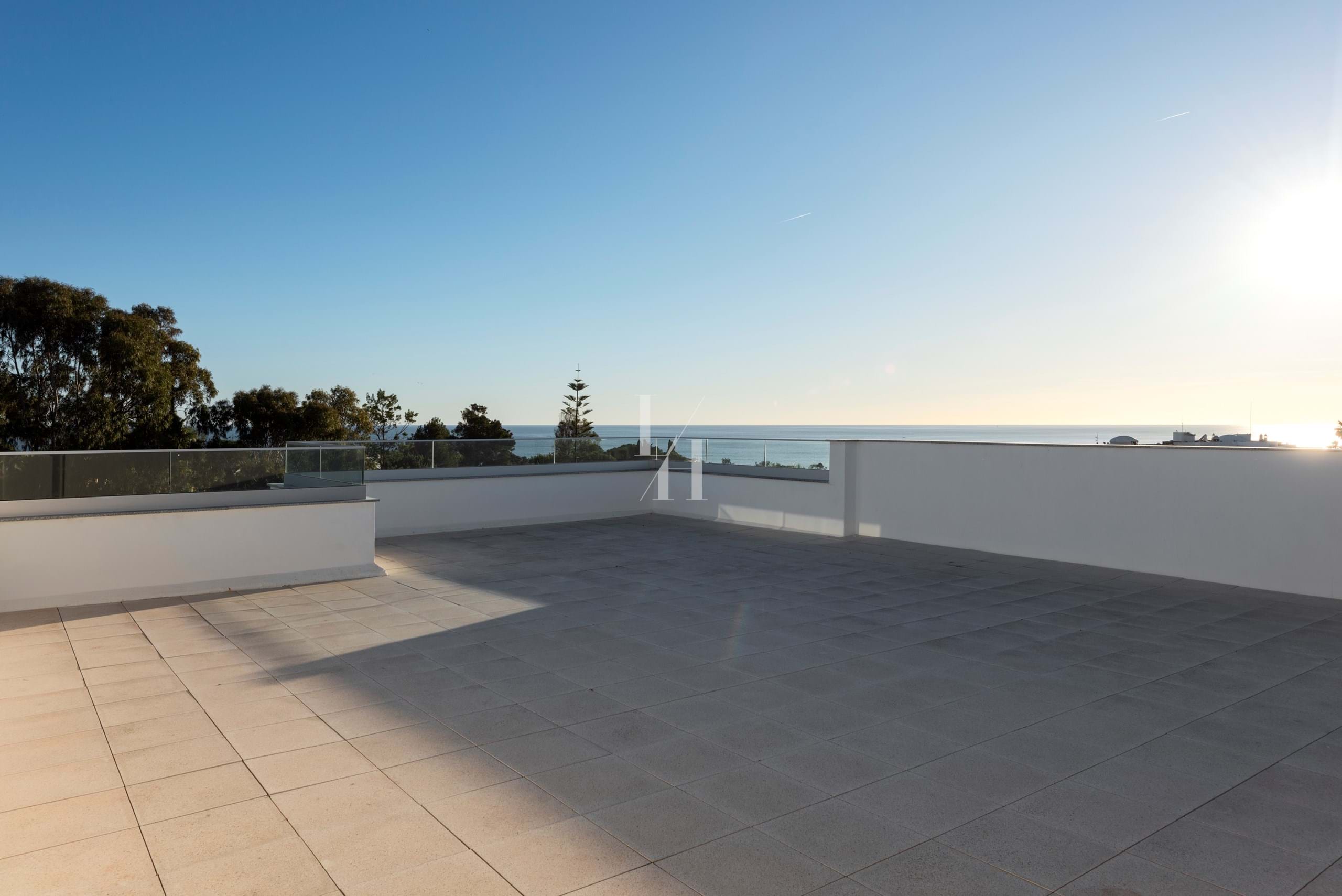 3 Bed, 2 Bath, ApartmentFor Sale, Albufeira, Faro, 8200-110