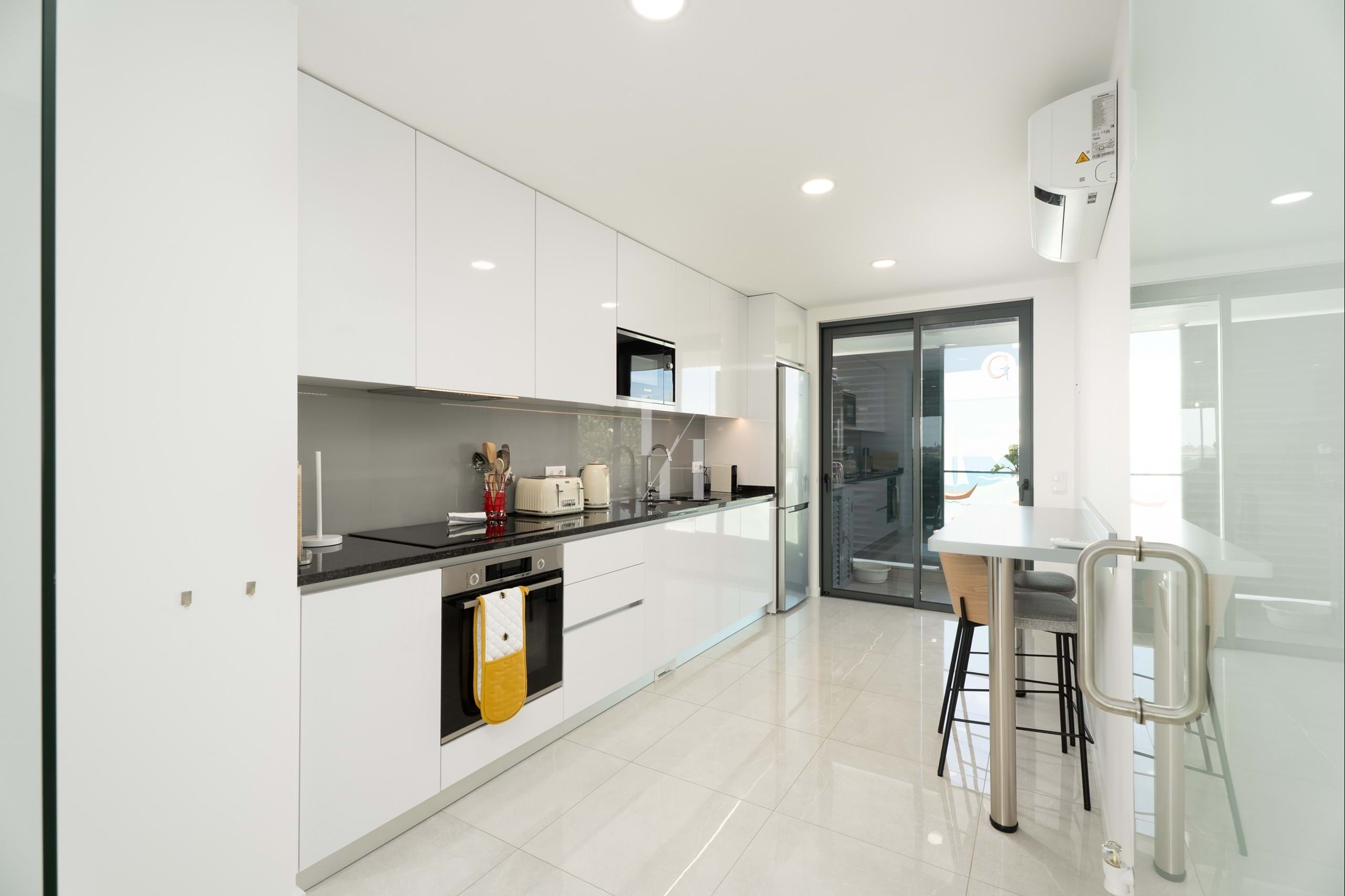 2 Bed, 2 Bath, ApartmentFor Sale, Albufeira, Faro, 8200-353