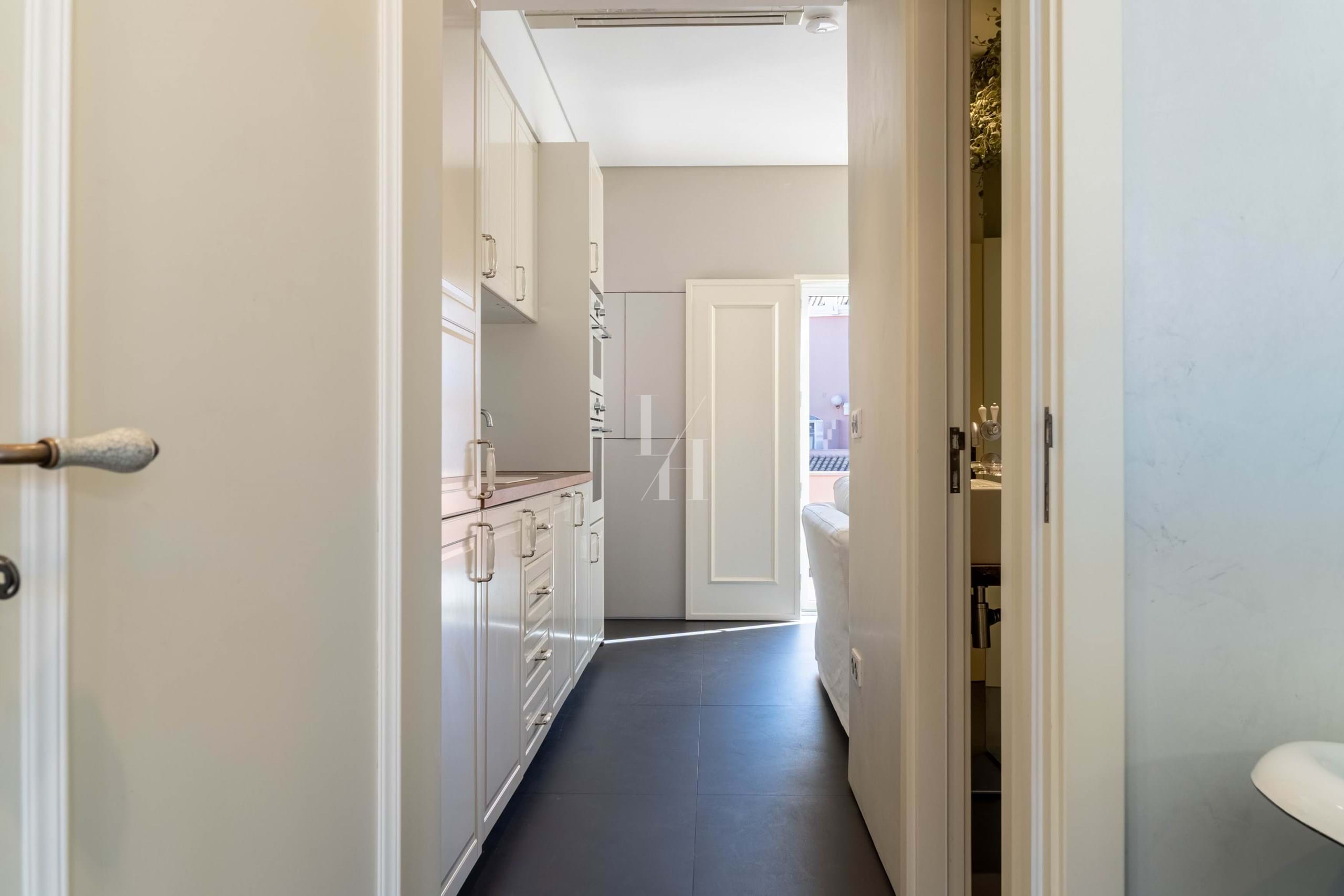 1 Bed, 2 Bath, ApartmentFor Sale, Loulé, Faro, 8125-442