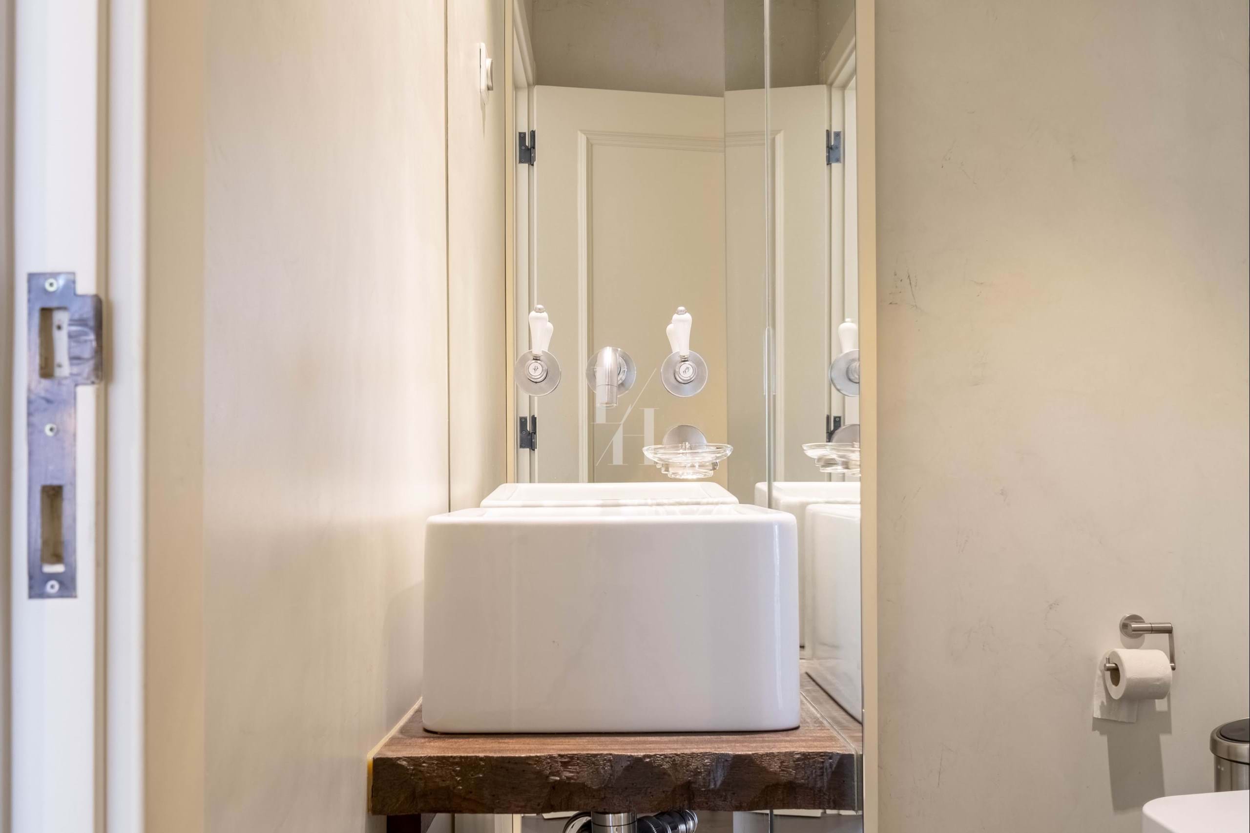 1 Bed, 2 Bath, ApartmentFor Sale, Loulé, Faro, 8125-442