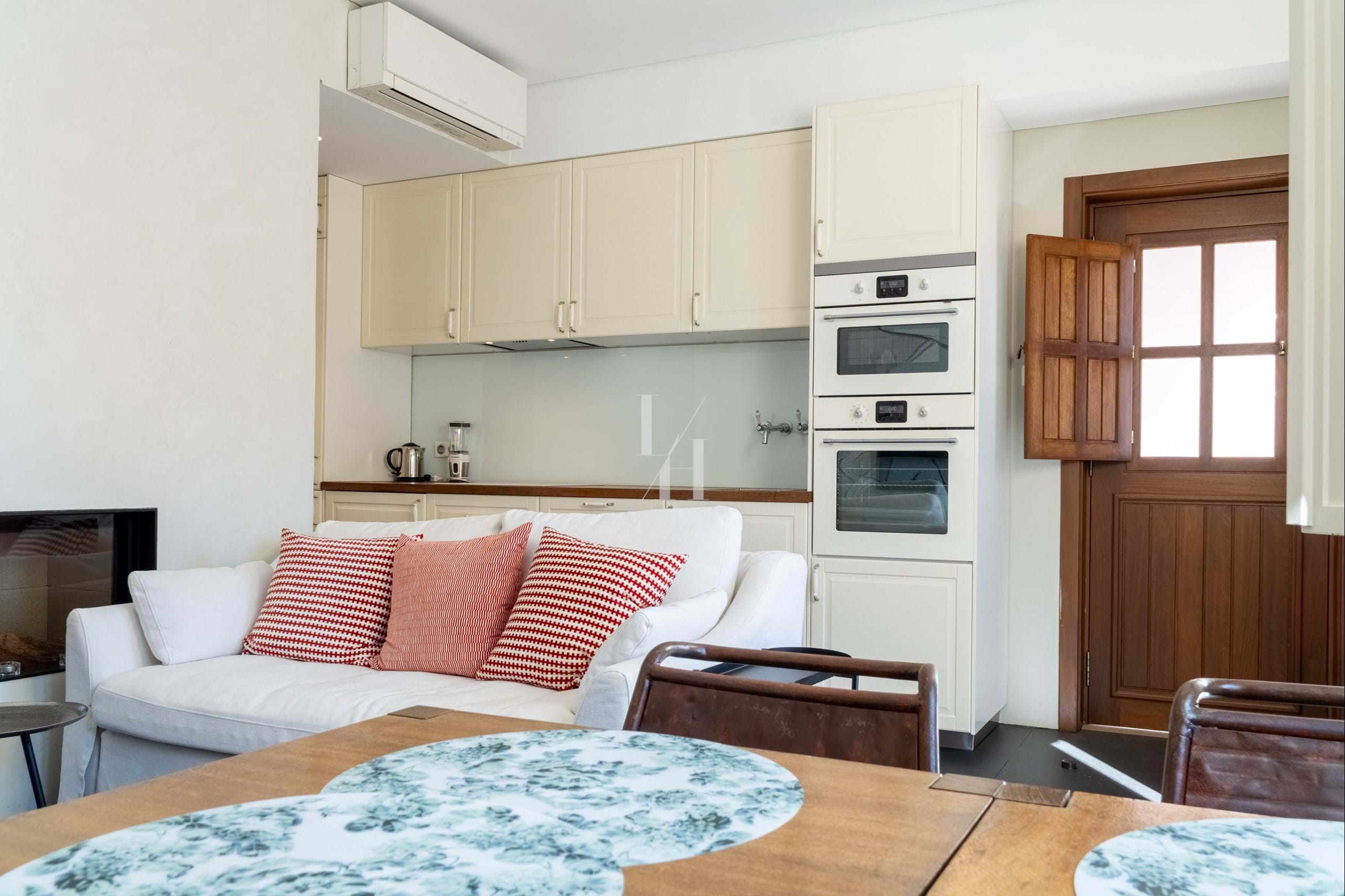 1 Bed, 2 Bath, ApartmentFor Sale, Loulé, Faro, 8125-442