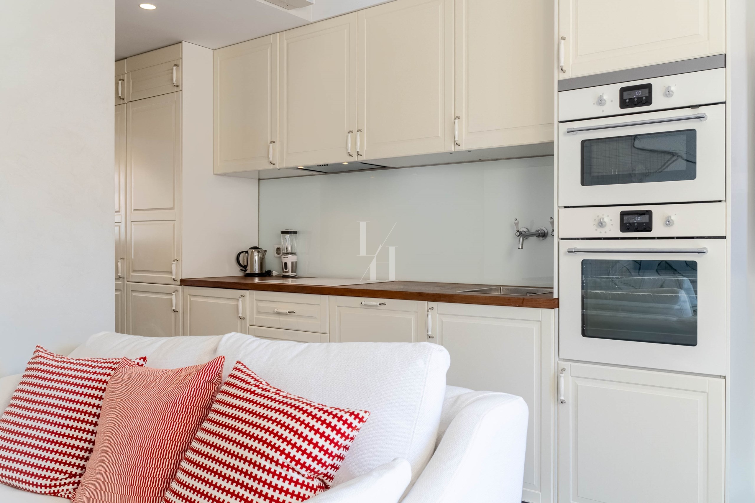 1 Bed, 2 Bath, ApartmentFor Sale, Loulé, Faro, 8125-442