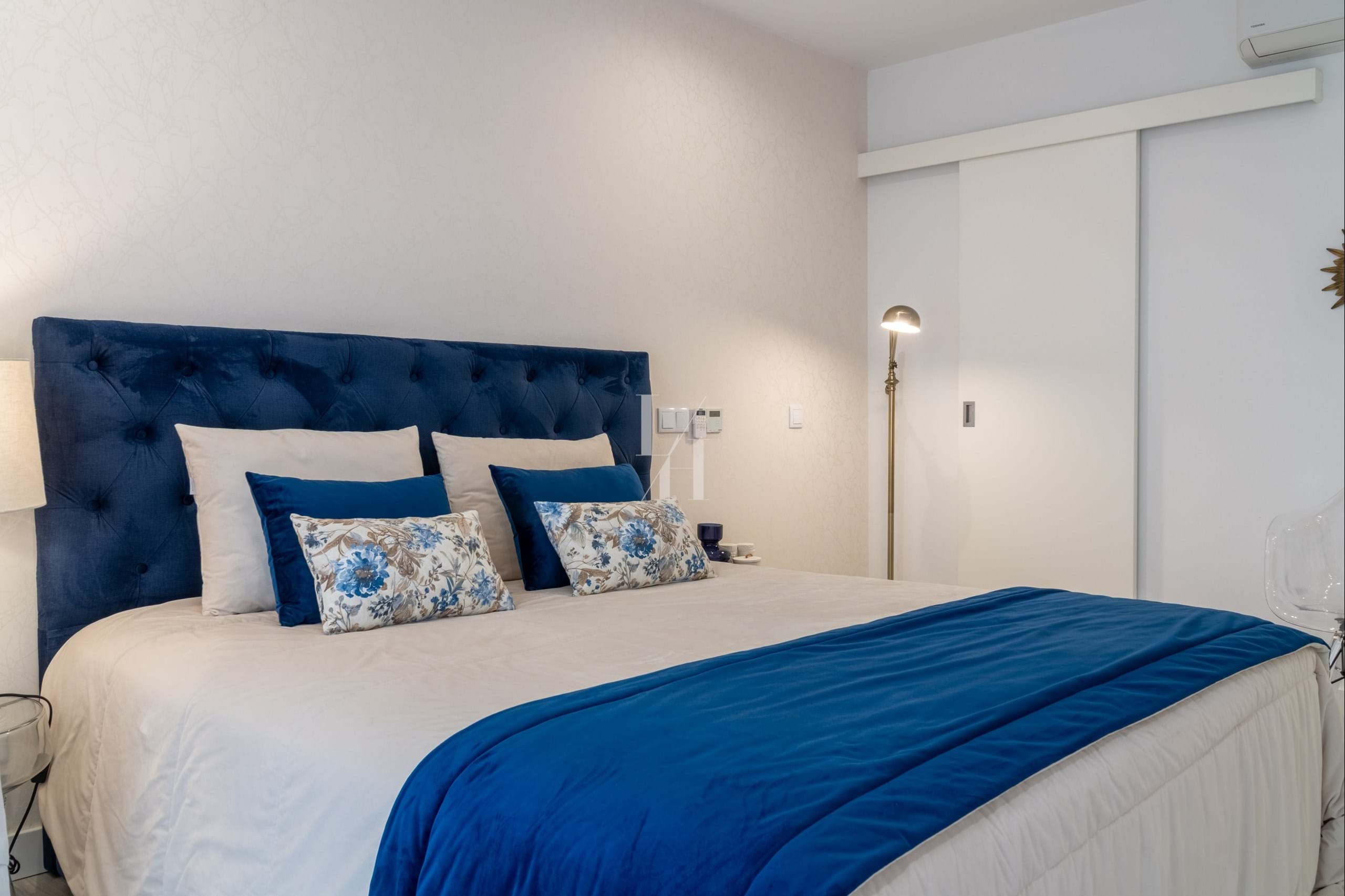 3 Bed, 2 Bath, ApartmentFor Sale, Faro, Faro, 8005-278