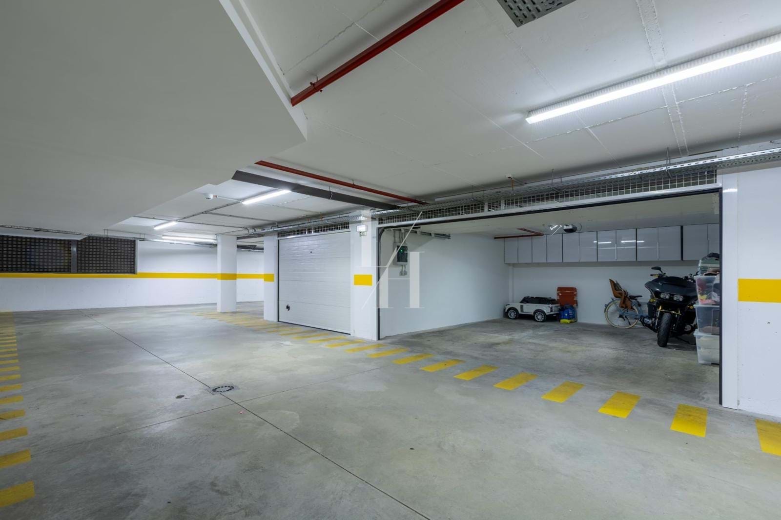 3 Bed, 2 Bath, ApartmentFor Sale, Faro, Faro, 8005-278