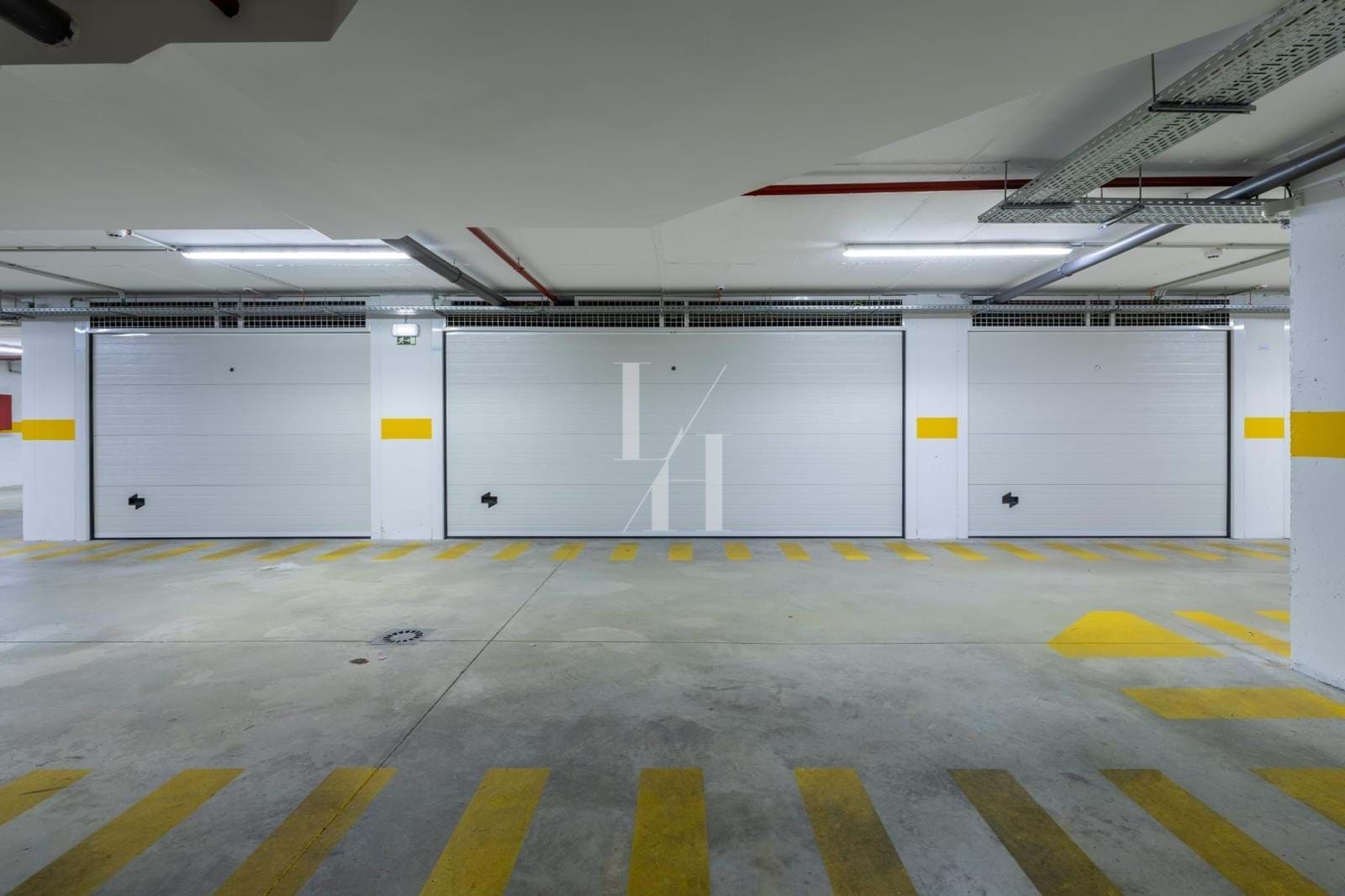 3 Bed, 2 Bath, ApartmentFor Sale, Faro, Faro, 8005-278