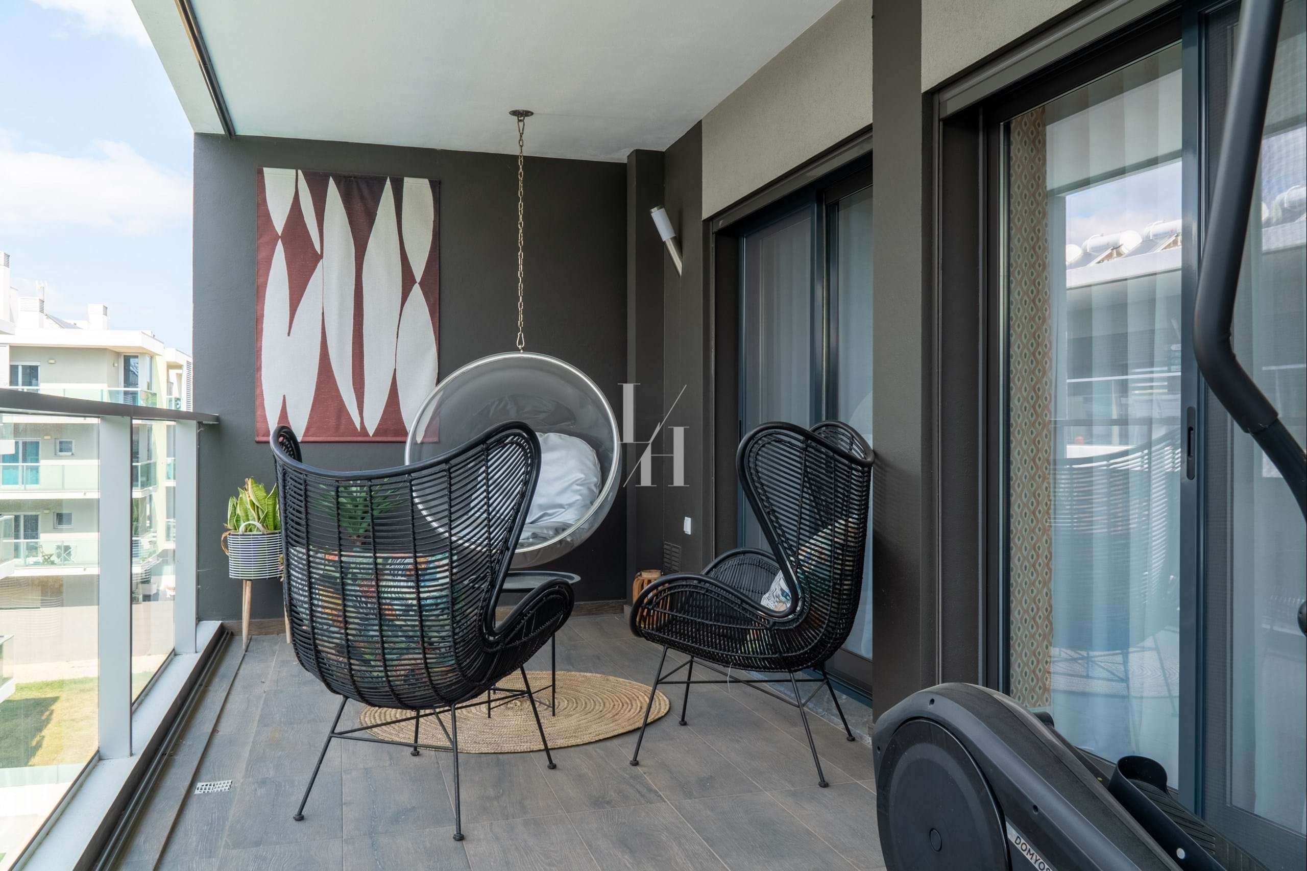 3 Bed, 2 Bath, ApartmentFor Sale, Faro, Faro, 8005-278