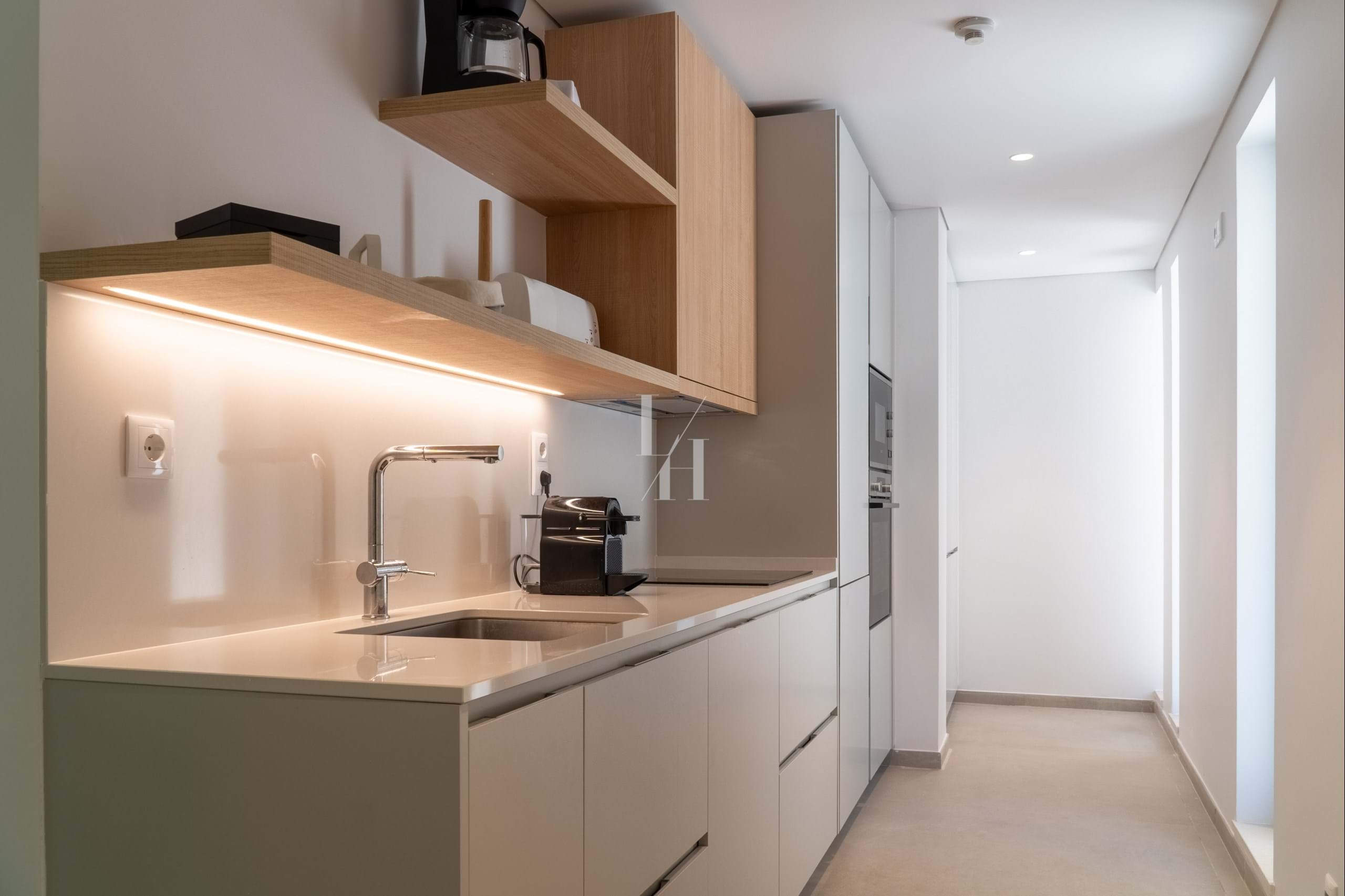 1 Bed, 2 Bath, ApartmentFor Sale, Albufeira, Faro, 8200-424