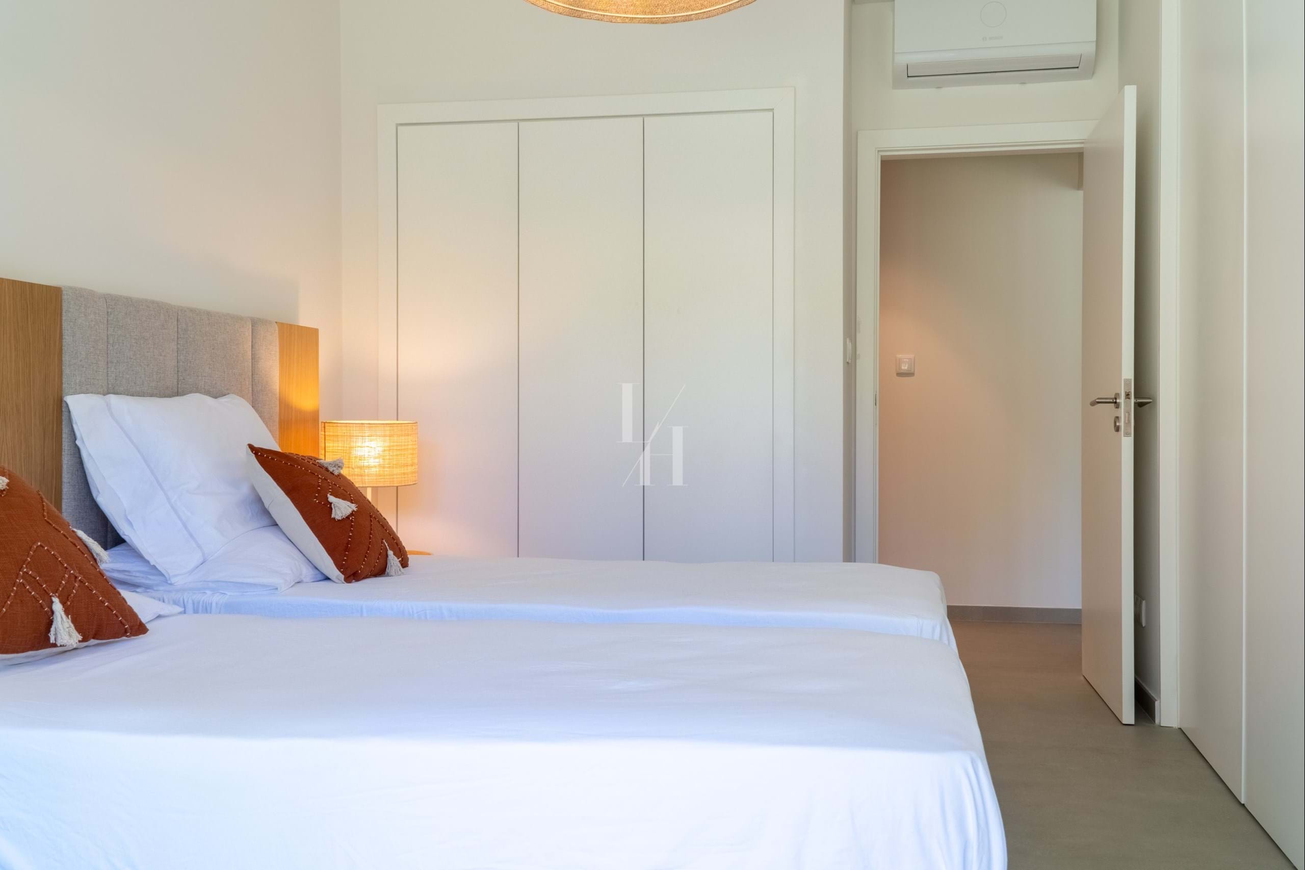 1 Bed, 2 Bath, ApartmentFor Sale, Albufeira, Faro, 8200-424