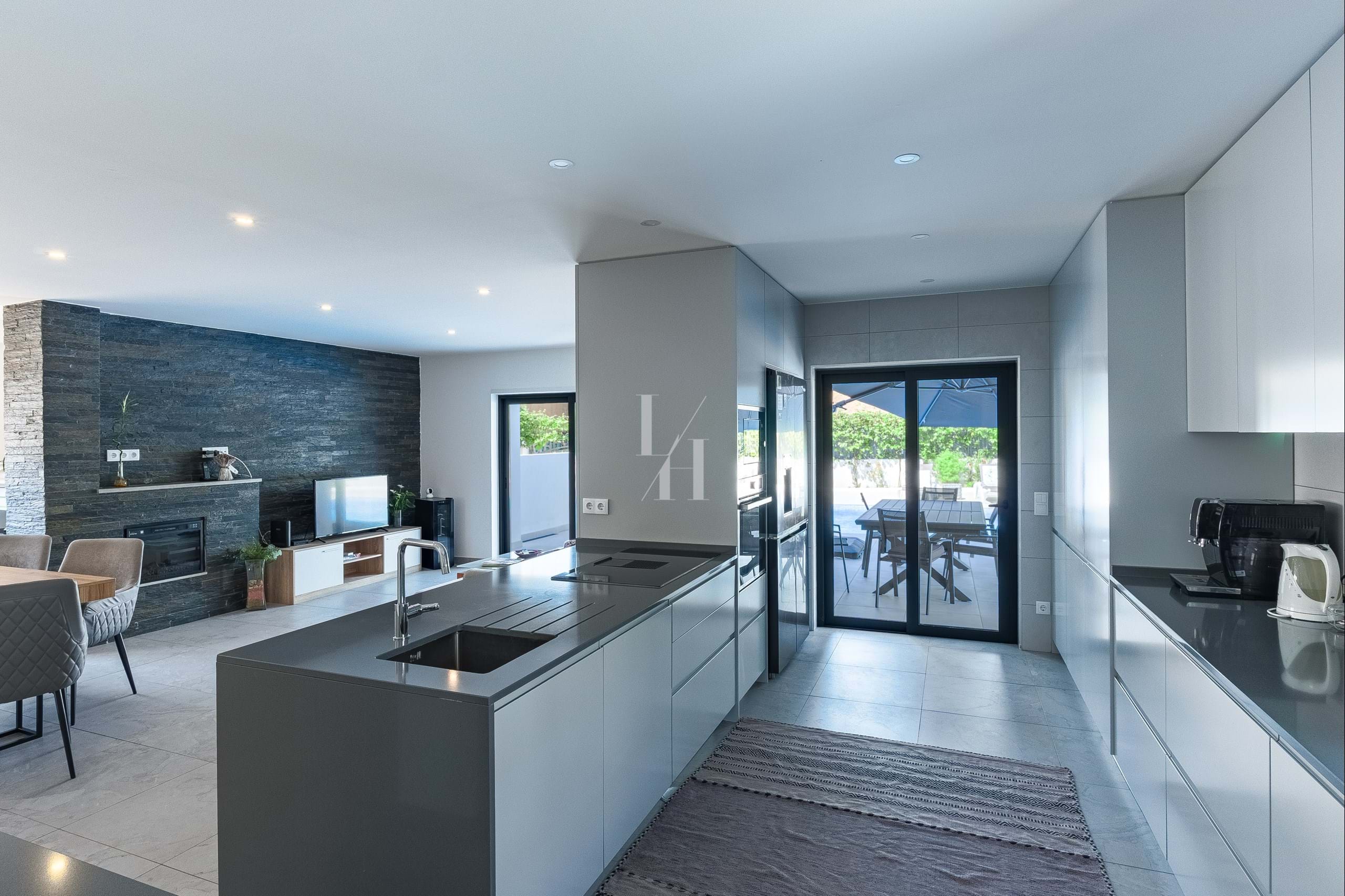 6 Bed, 7 Bath, HouseFor Sale, Albufeira, Faro, 8200- 088