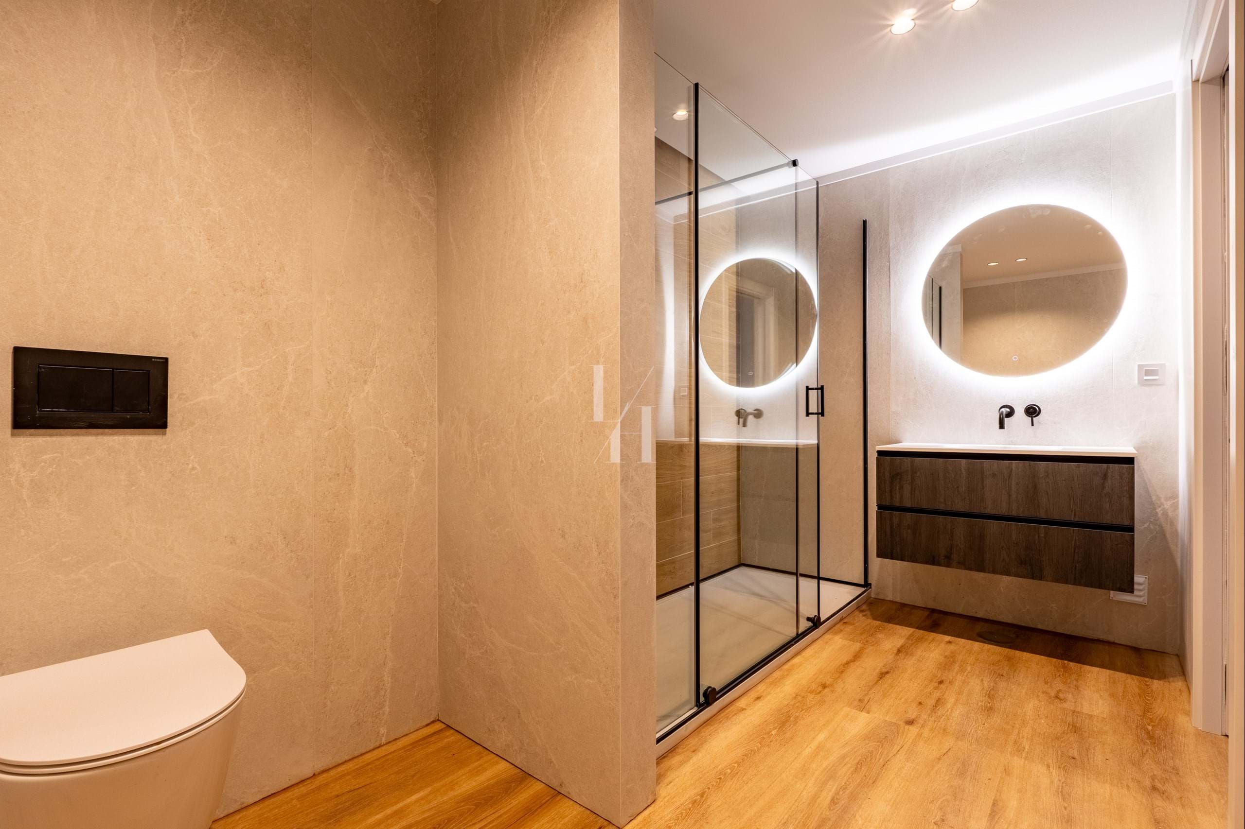 5 Bed, 6 Bath, ApartmentFor Sale, Faro, Faro, 8005-328