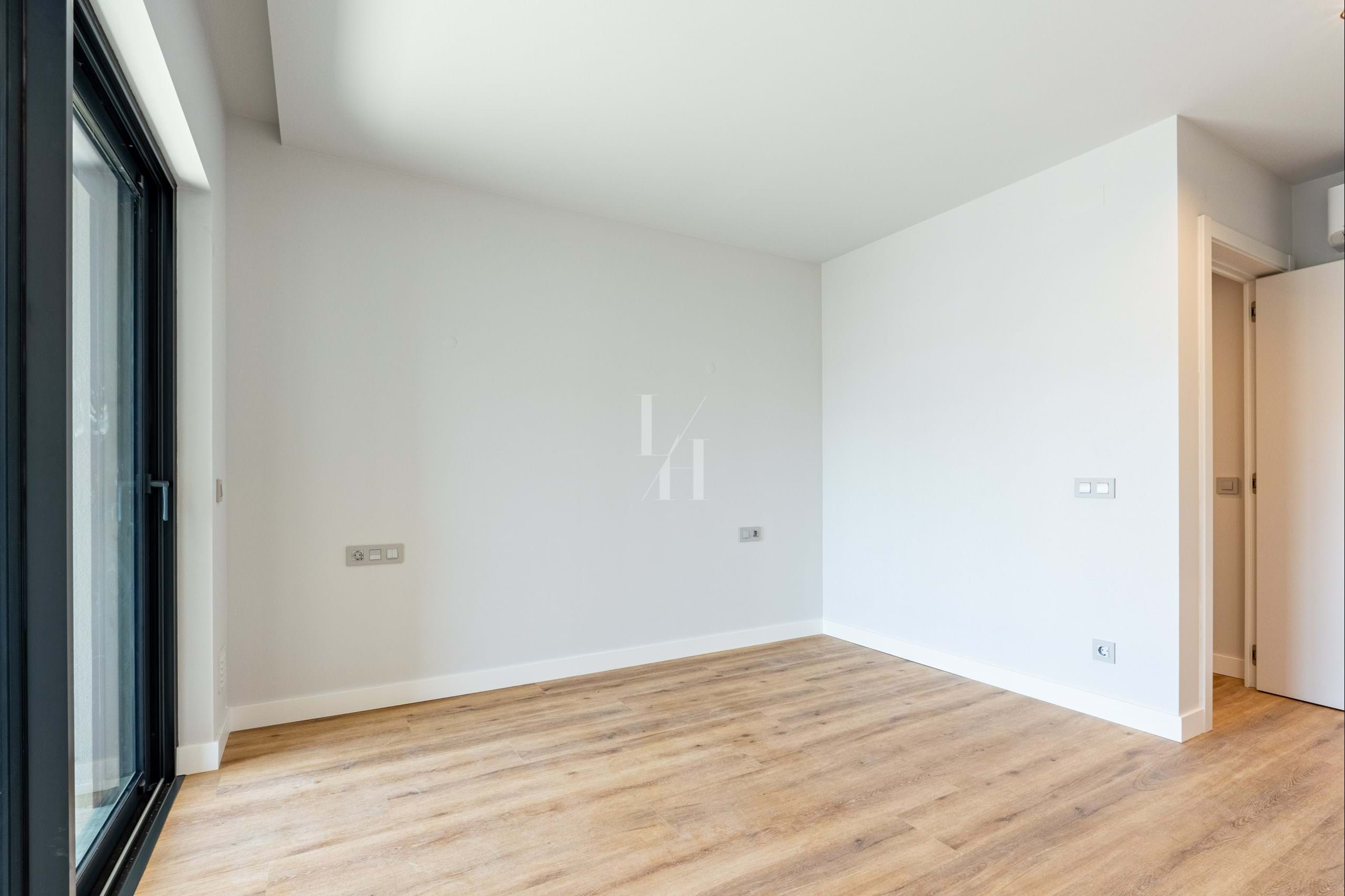 5 Bed, 6 Bath, ApartmentFor Sale, Faro, Faro, 8005-328