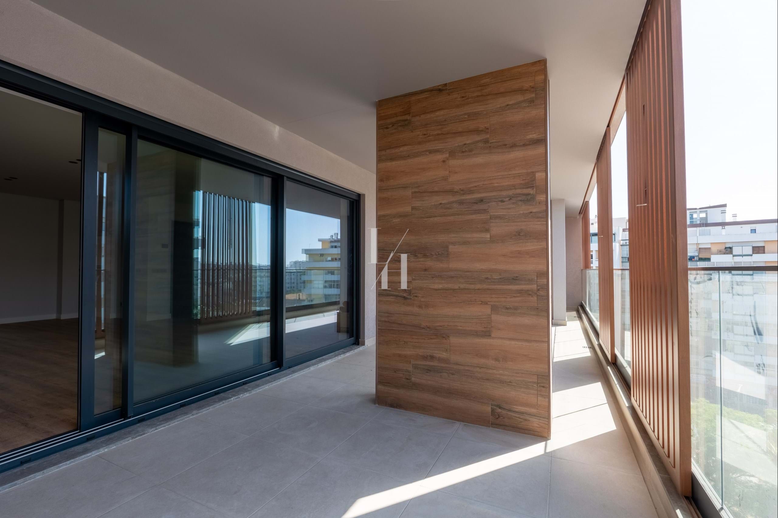 5 Bed, 6 Bath, ApartmentFor Sale, Faro, Faro, 8005-328