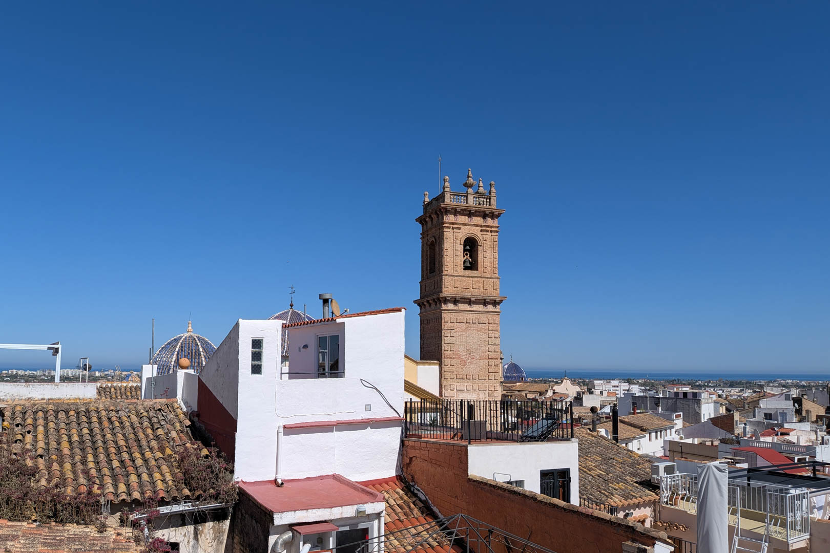 3 Bed, 2 Bath, HouseFor Sale