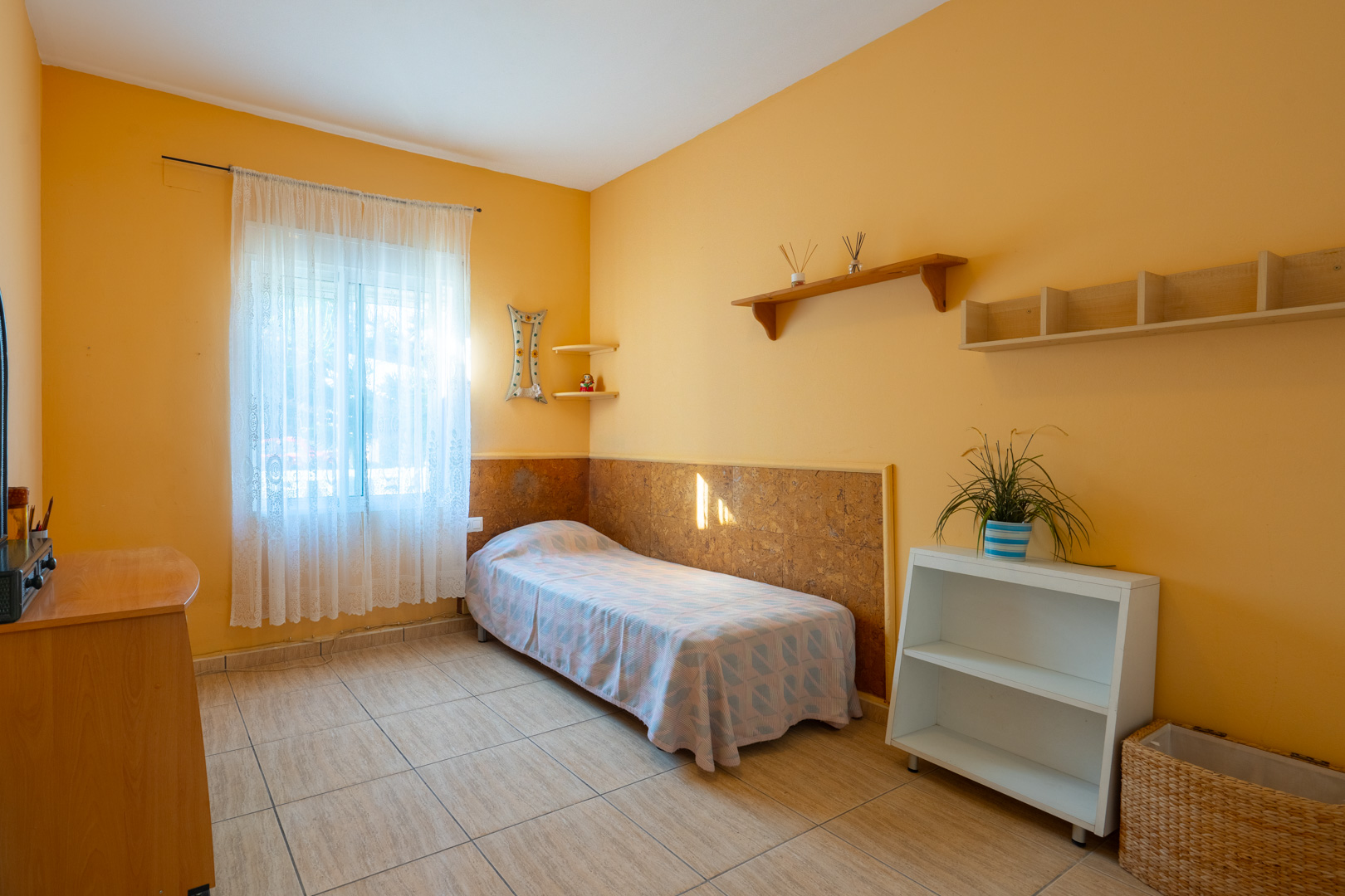 2 Bed, 2 Bath, HouseFor Sale