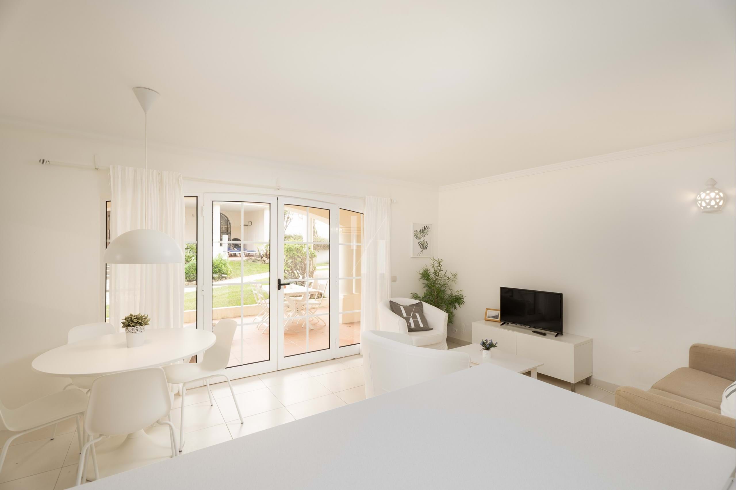 2 Bed, 1 Bath, ApartmentFor Sale, Loulé, Faro, 8125-429