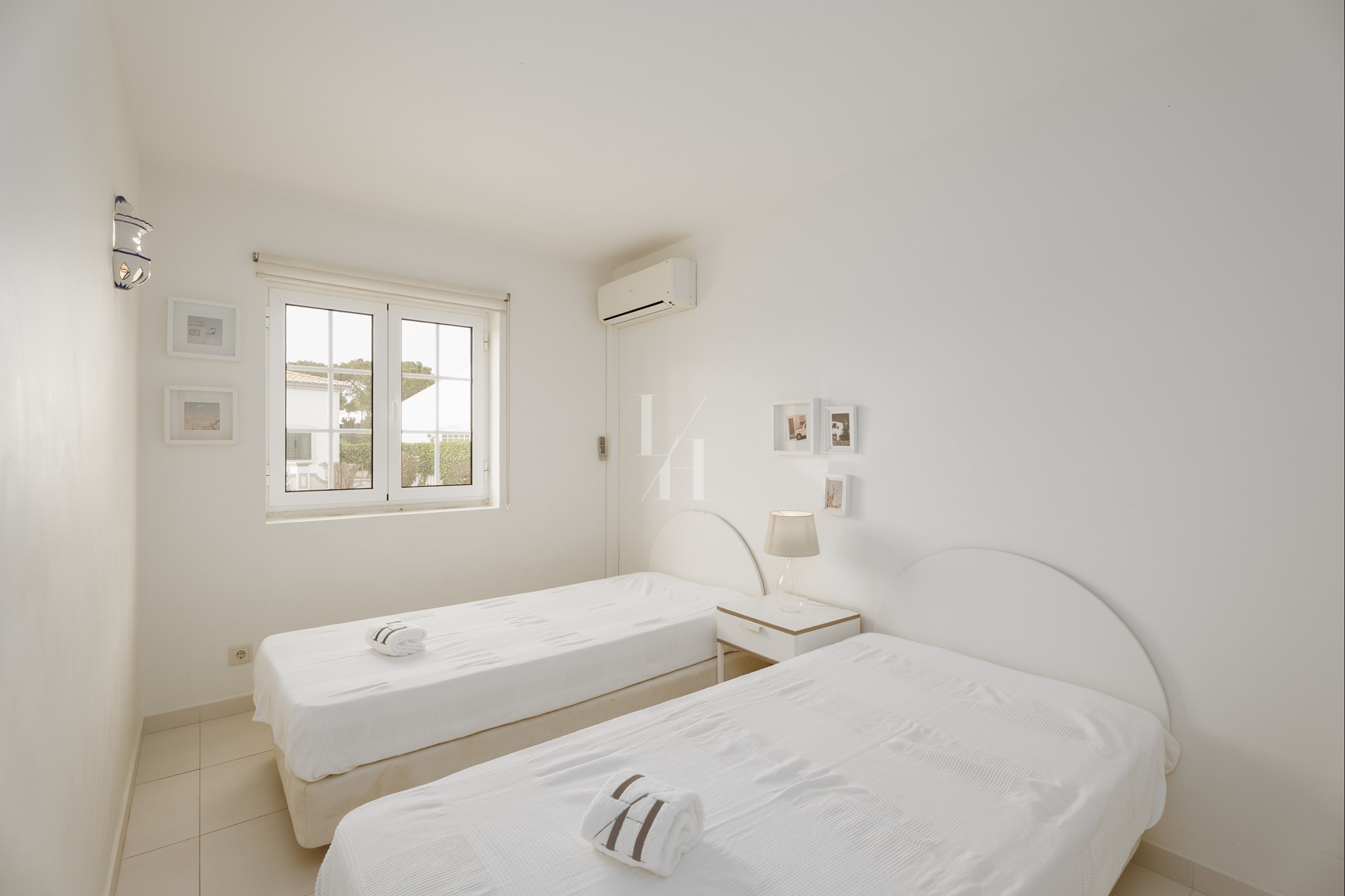 2 Bed, 1 Bath, ApartmentFor Sale, Loulé, Faro, 8125-429