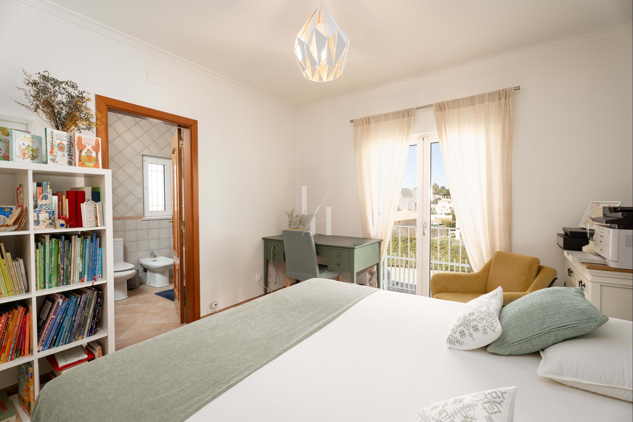 3 Bed, 5 Bath, HouseFor Sale, Loulé, Faro, 8125-507