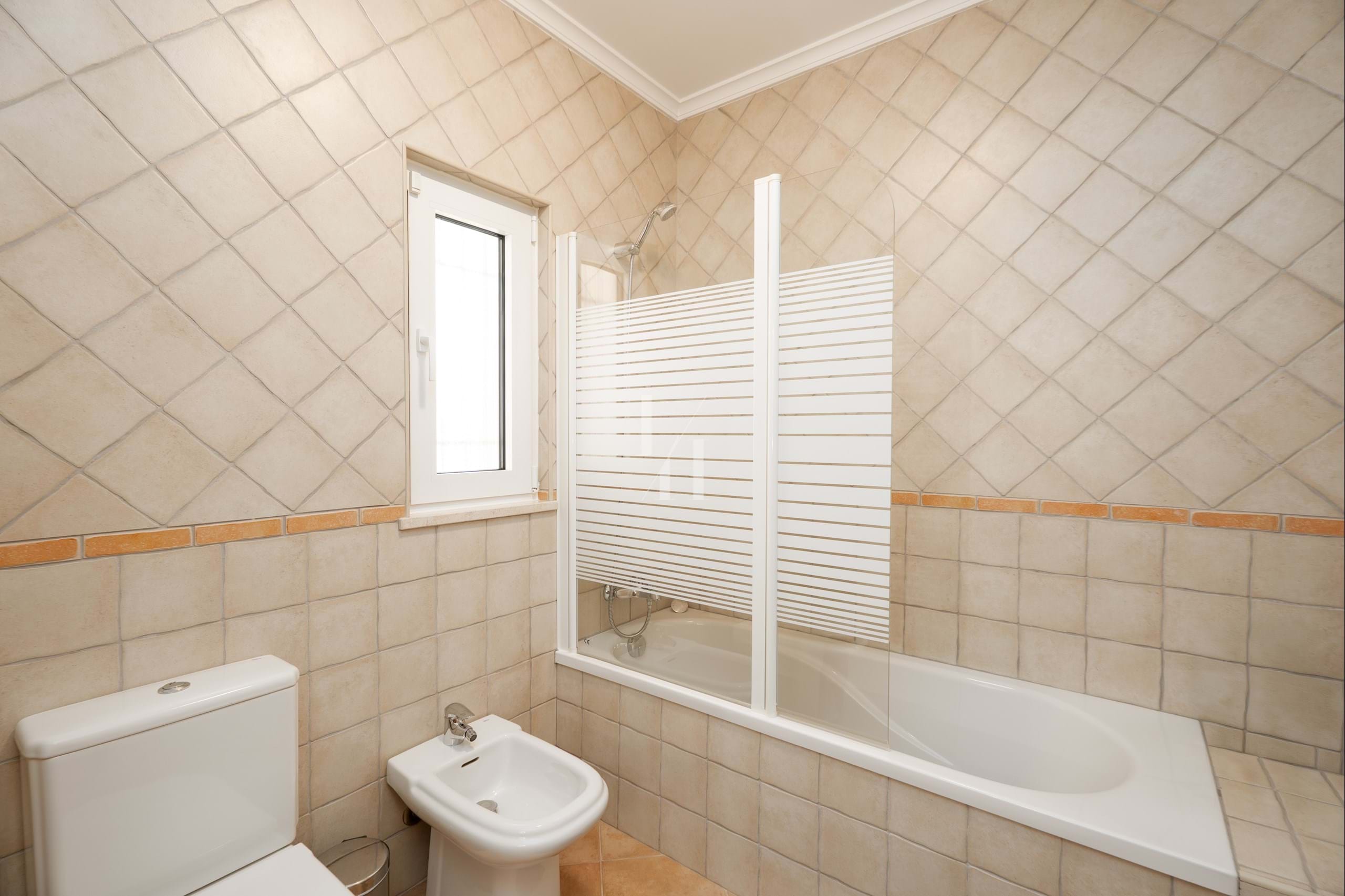 3 Bed, 5 Bath, HouseFor Sale, Loulé, Faro, 8125-507