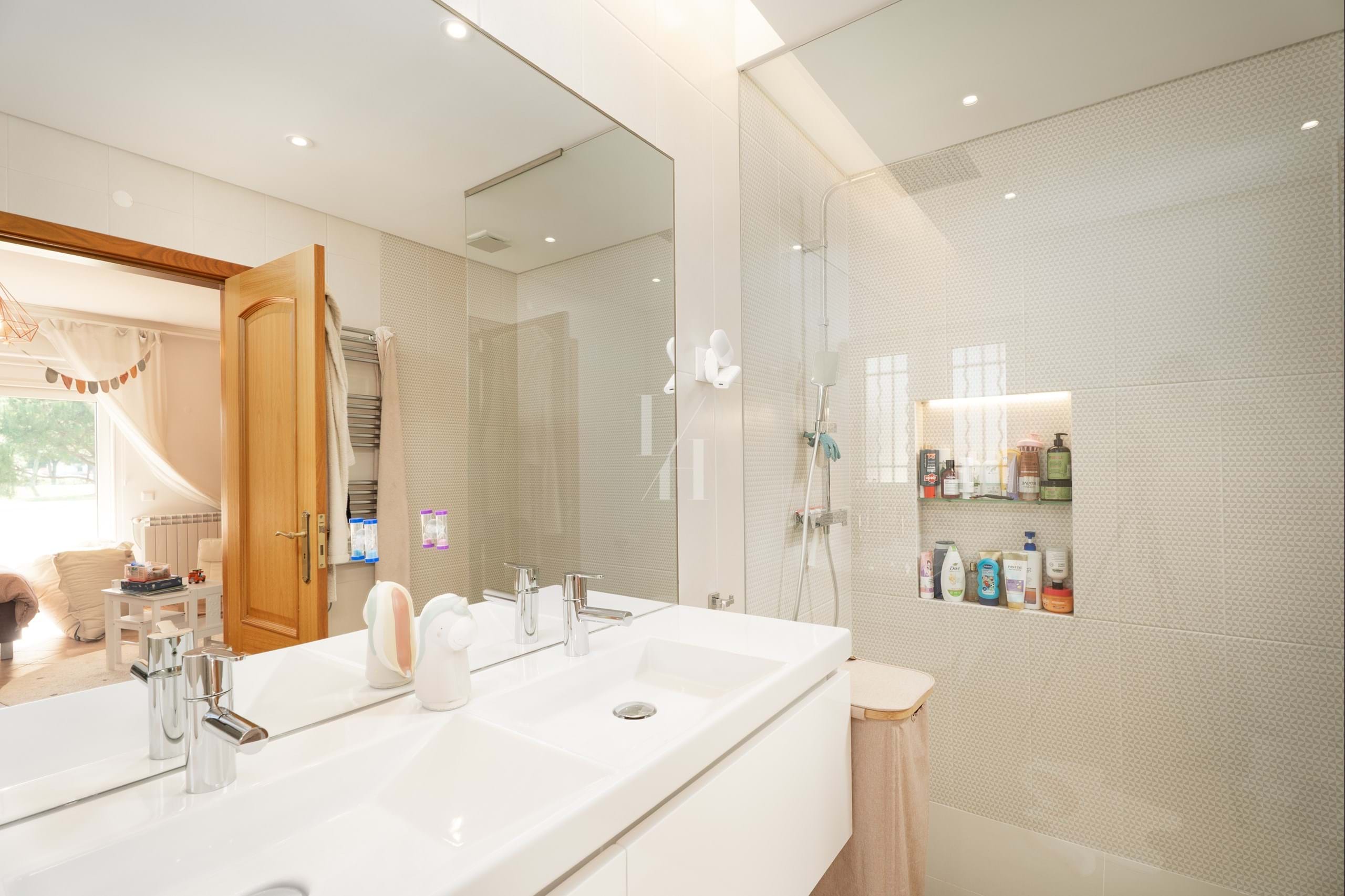 3 Bed, 5 Bath, HouseFor Sale, Loulé, Faro, 8125-507