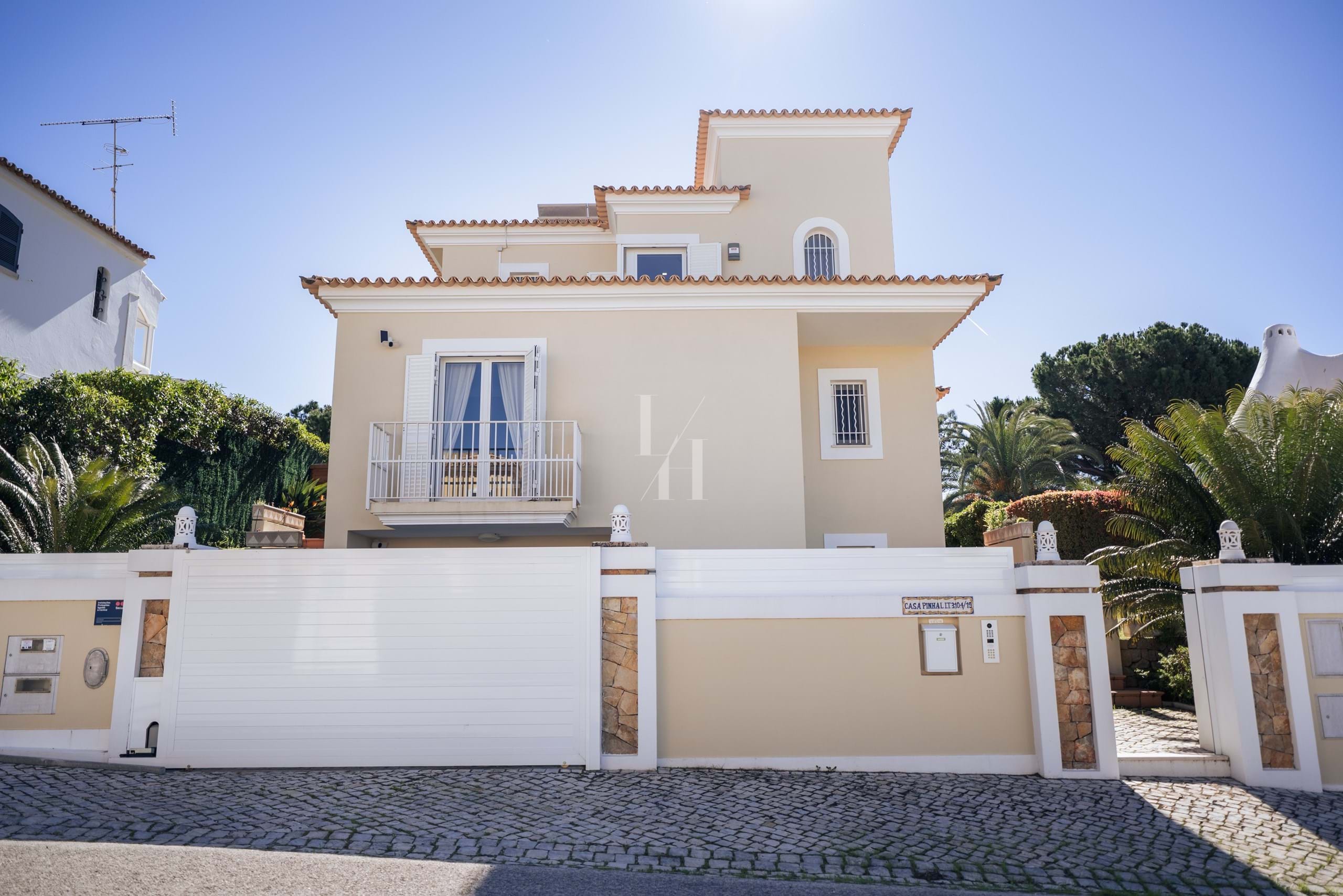 3 Bed, 5 Bath, HouseFor Sale, Loulé, Faro, 8125-507