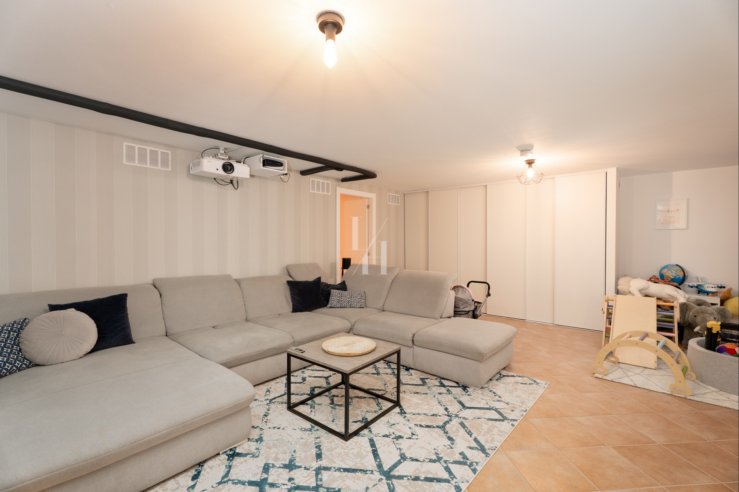 3 Bed, 5 Bath, HouseFor Sale, Loulé, Faro, 8125-507