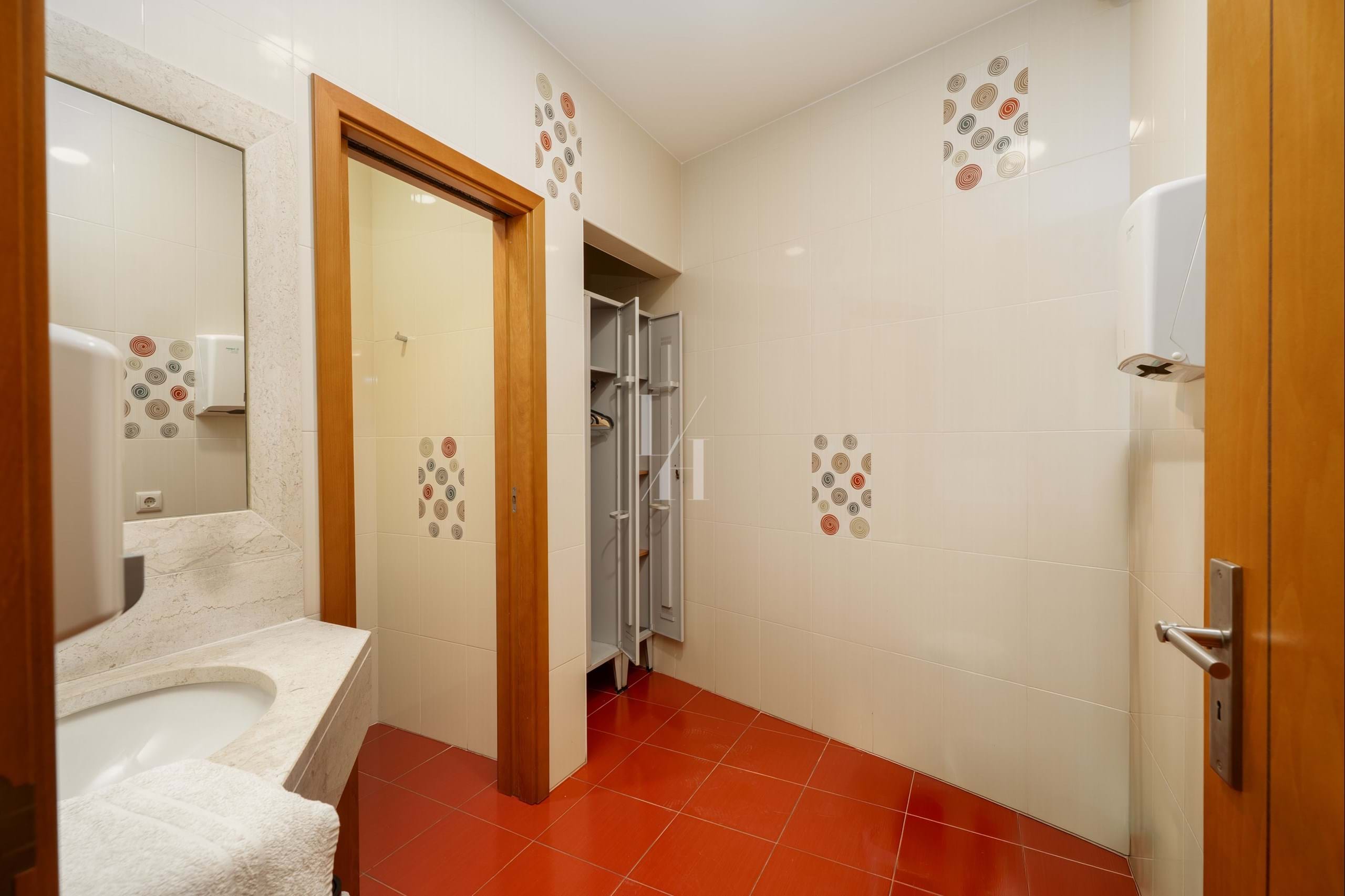 Commercial Property, For Sale