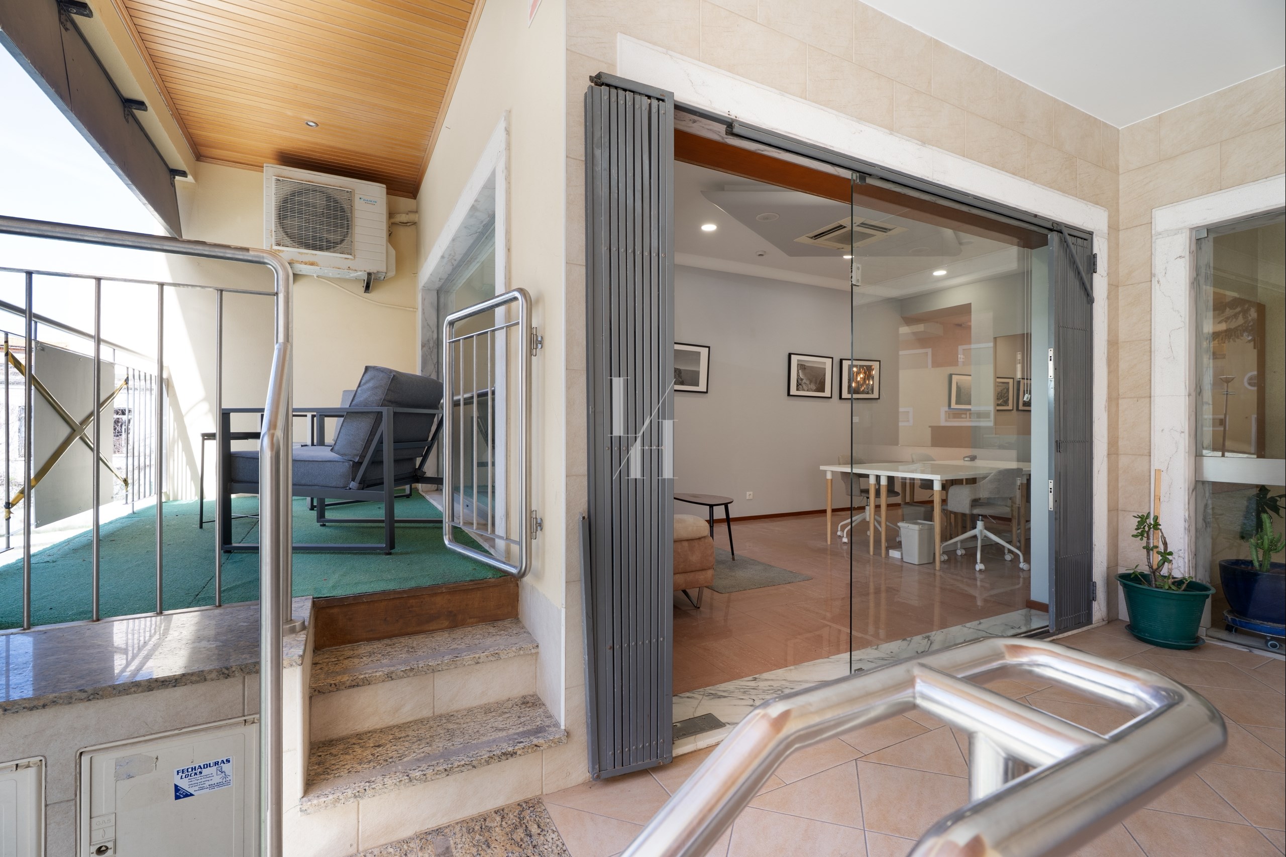 Commercial Property, For Sale