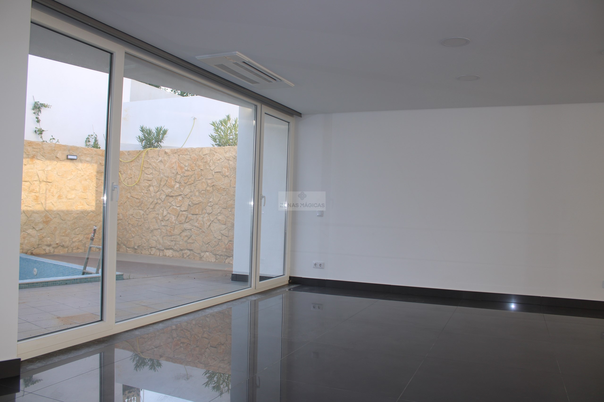 4 Bed, 5 Bath, HouseFor Sale, Lagos, Faro, 8600-707