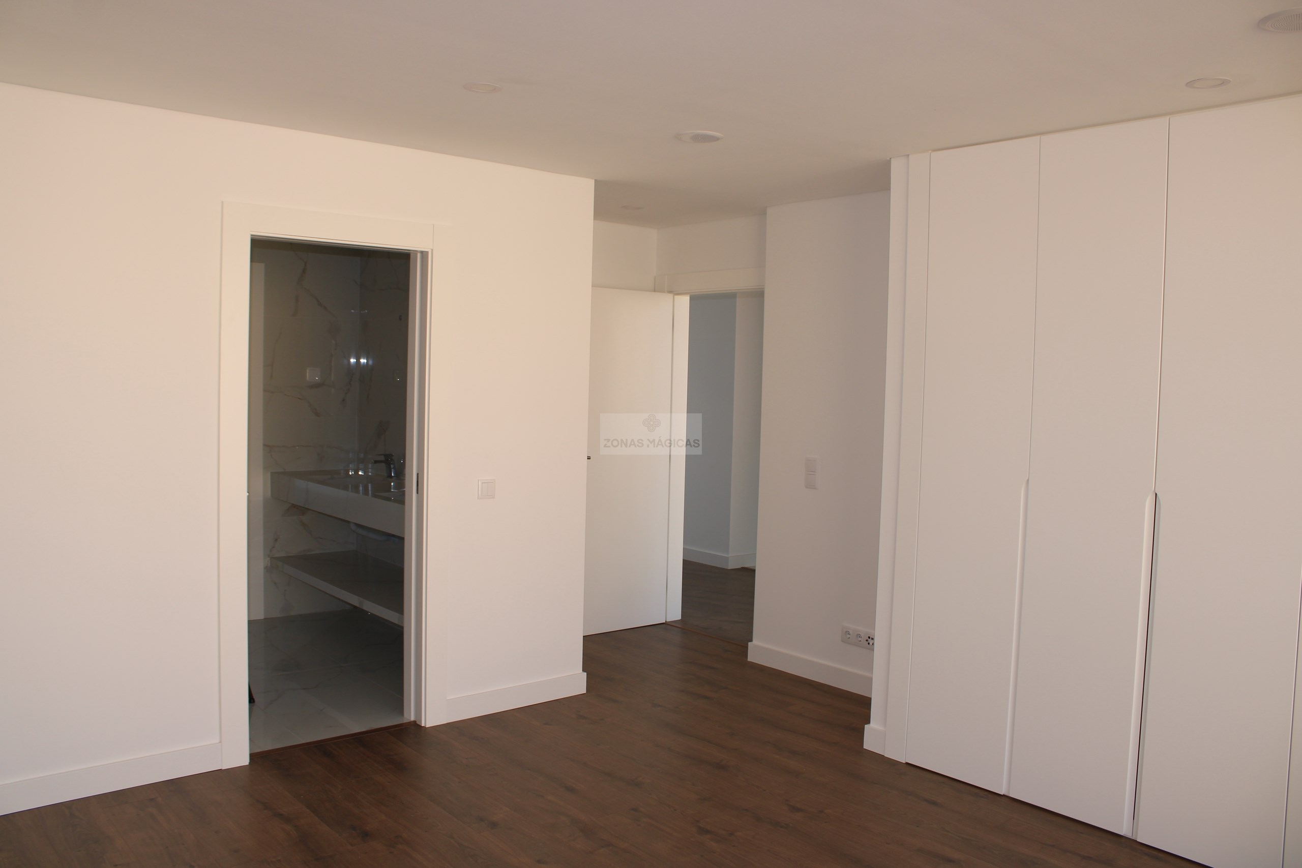 4 Bed, 5 Bath, HouseFor Sale, Lagos, Faro, 8600-707