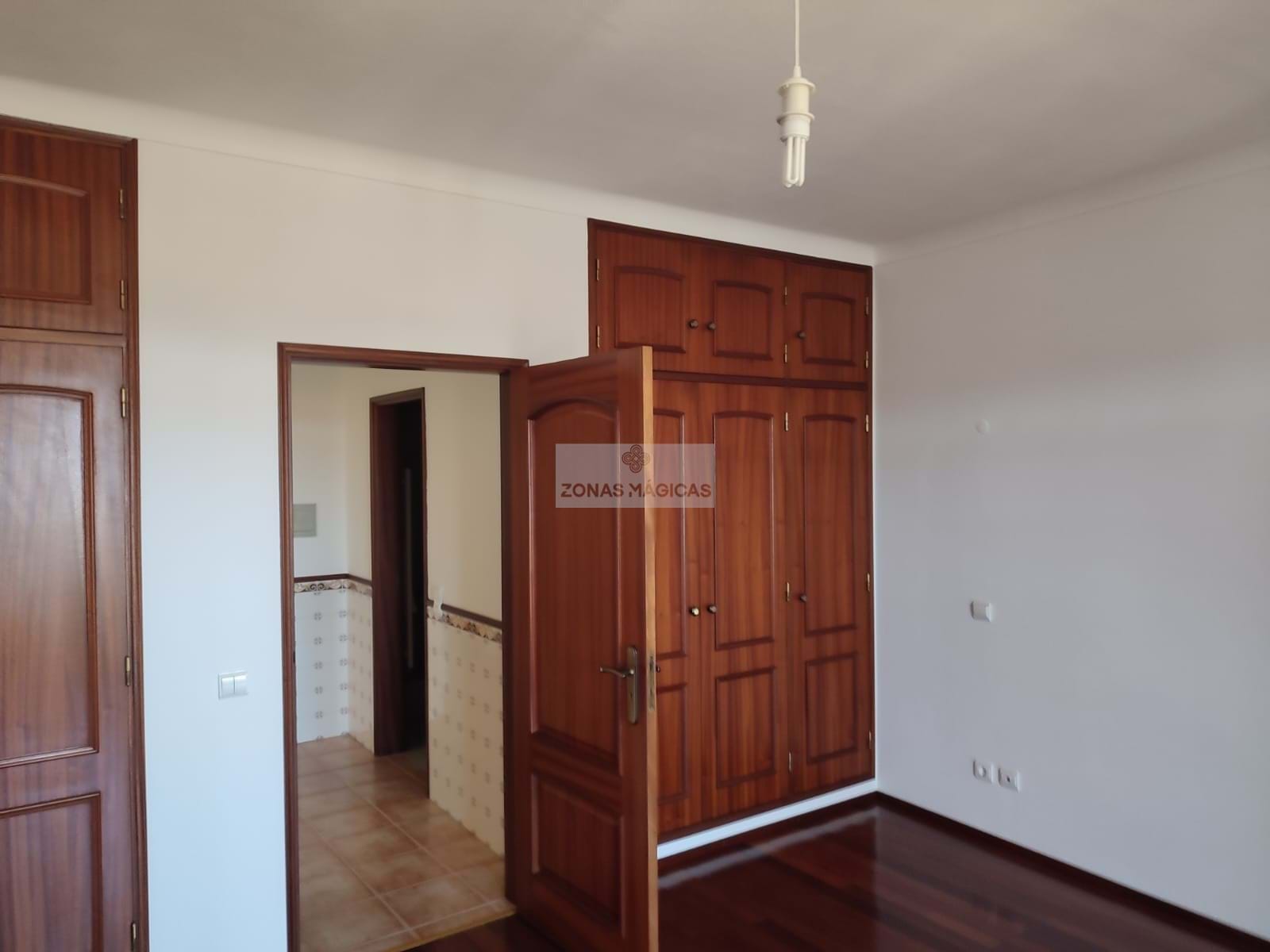 3 Bed, 2 Bath, HouseFor Sale, Lagos, Faro, 8600-013